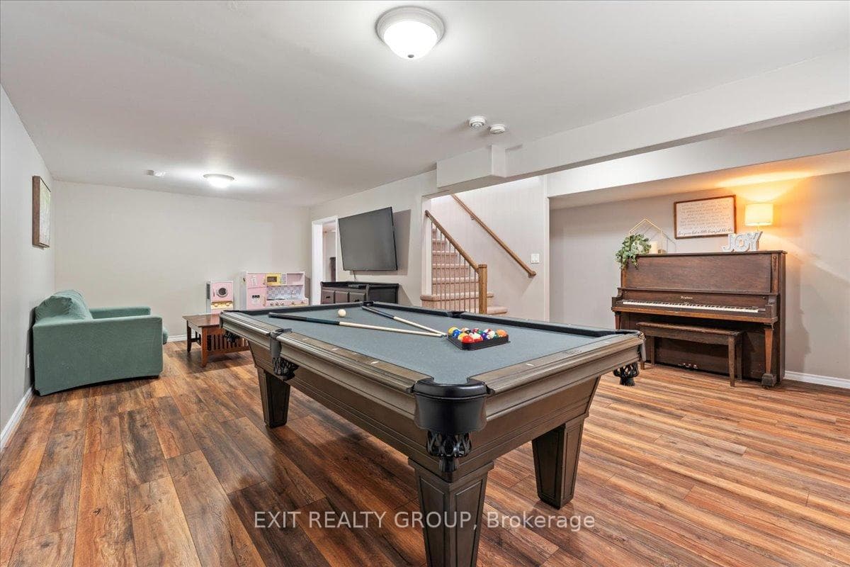 40 Kawartha Court photo 28