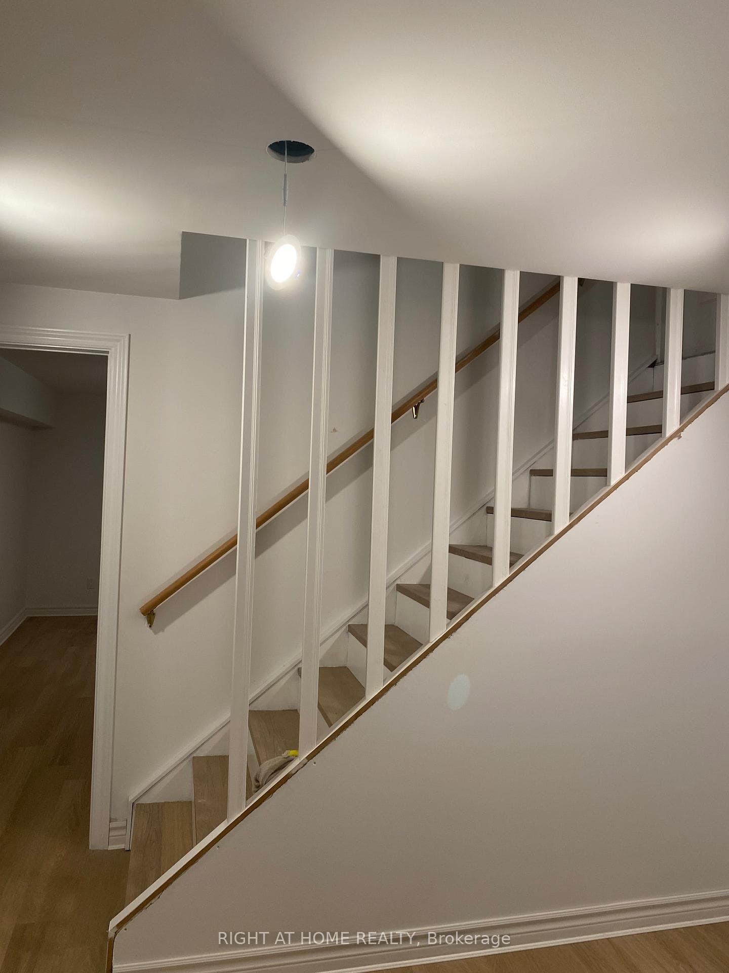 33 Country Heights Drive photo 9