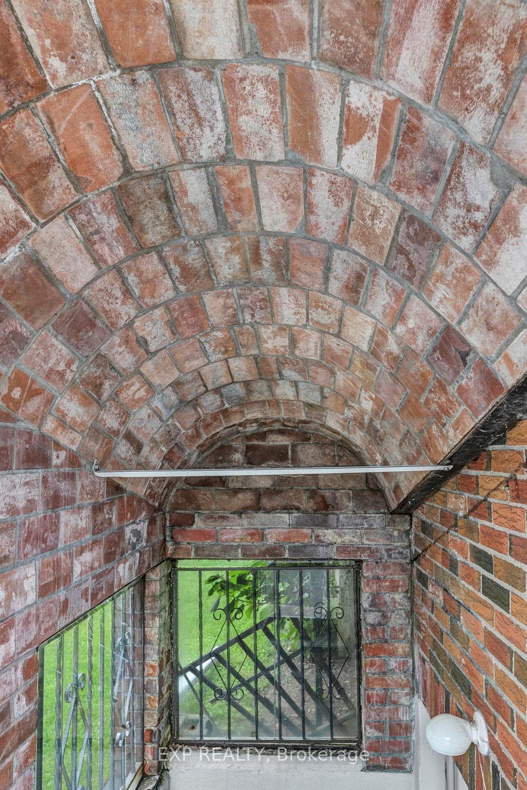 46 Darlington Boulevard photo 26