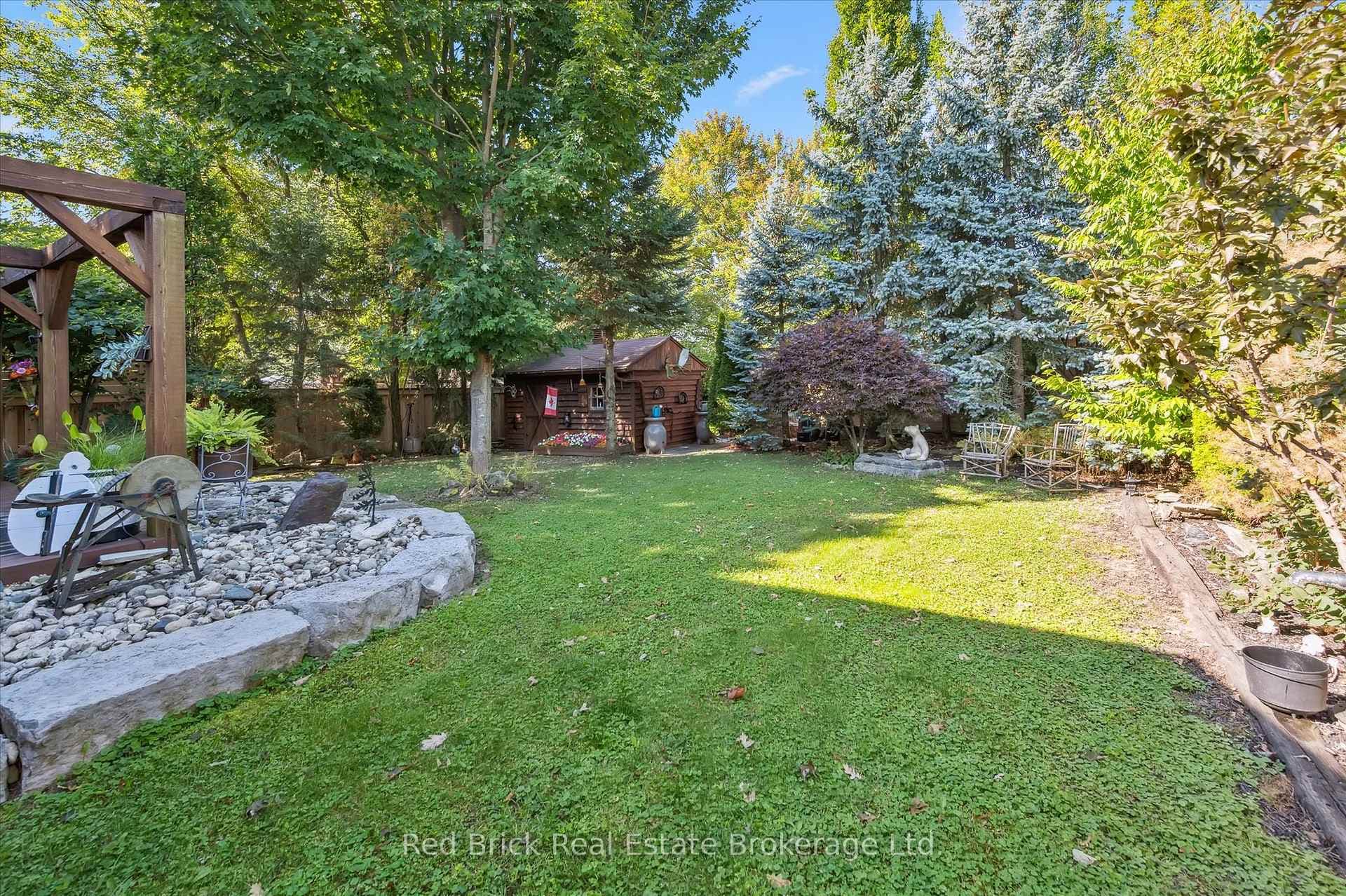 12 Westbury Crescent photo 38