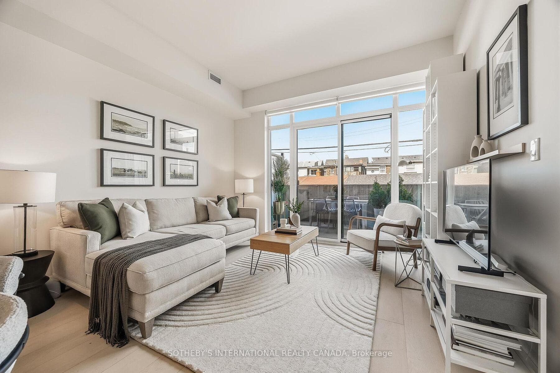 245 Perth Avenue Unit 104 photo 13