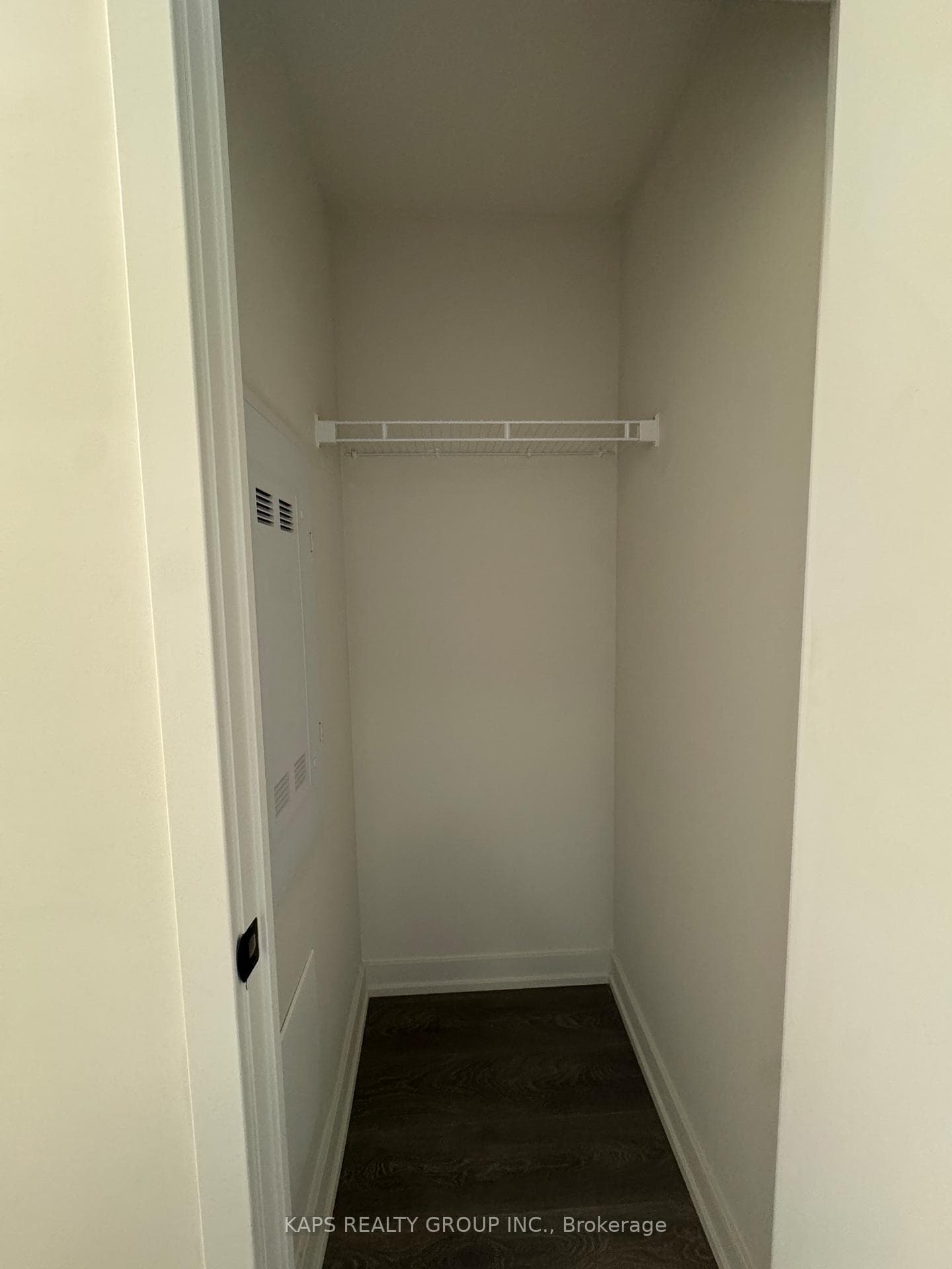 181 Sterling Road Unit 1212 photo 5