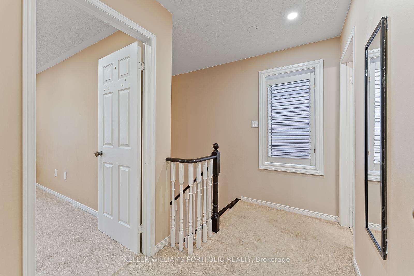 66 Armitage Crescent photo 25