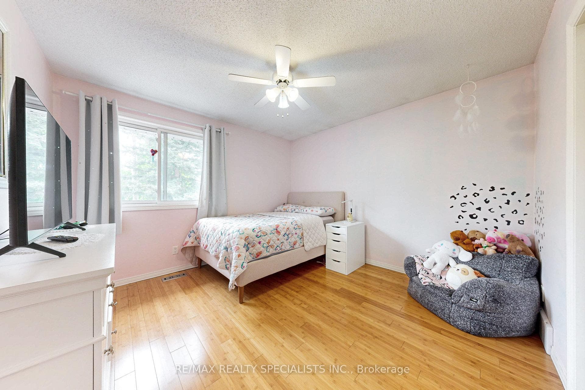 99 Pinnacle Drive photo 21