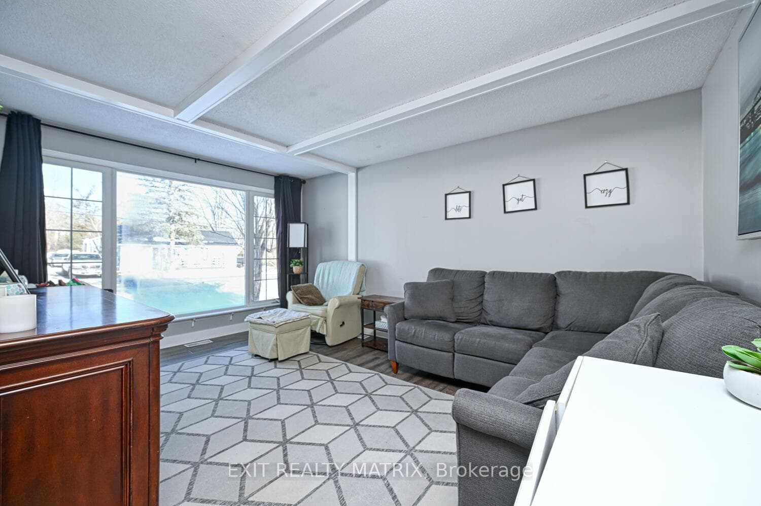 7776 Lawrence Street photo 4
