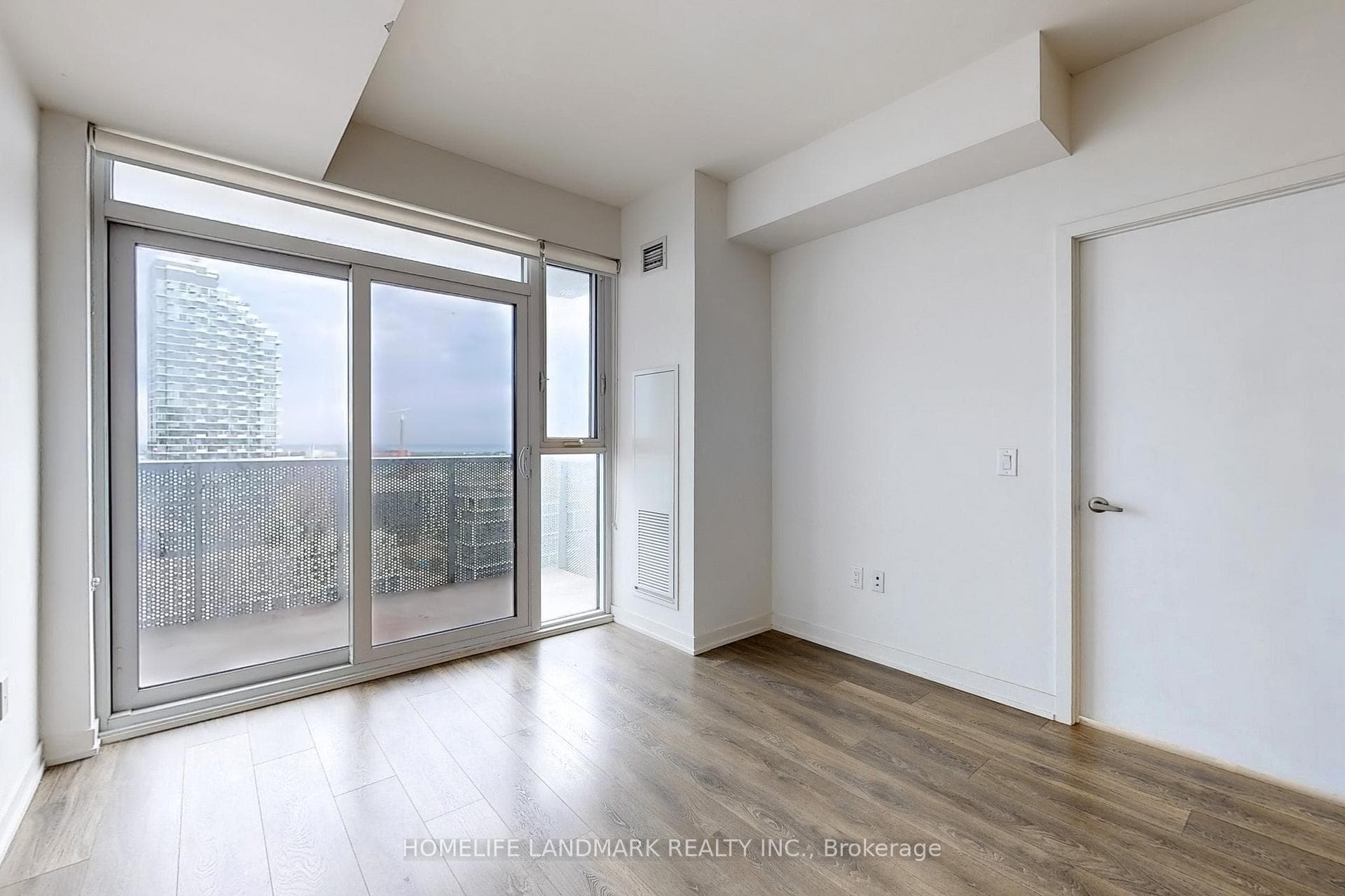 20 Richardson Street Unit 2302 photo 3