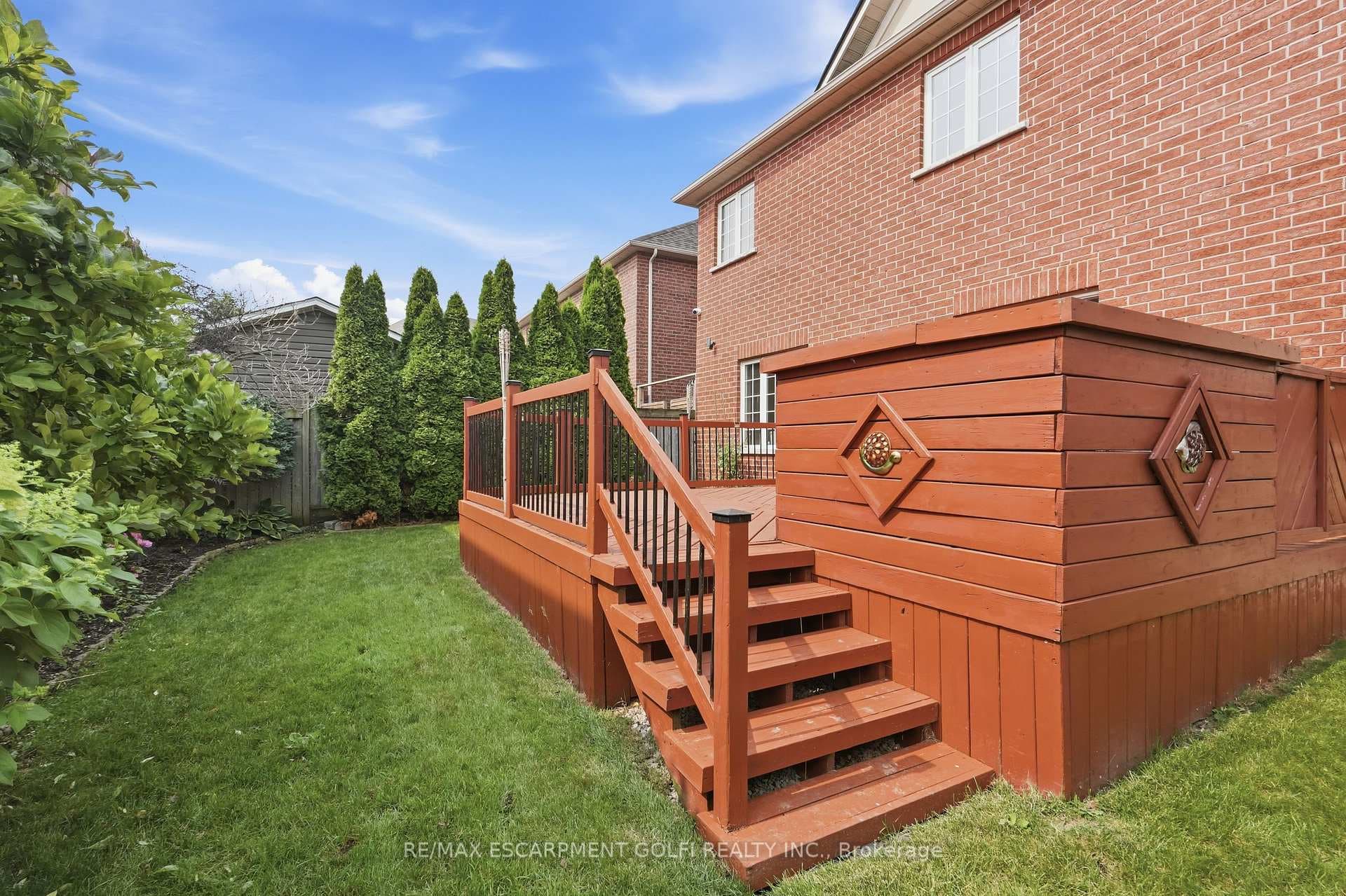 100 Springstead Avenue photo 29