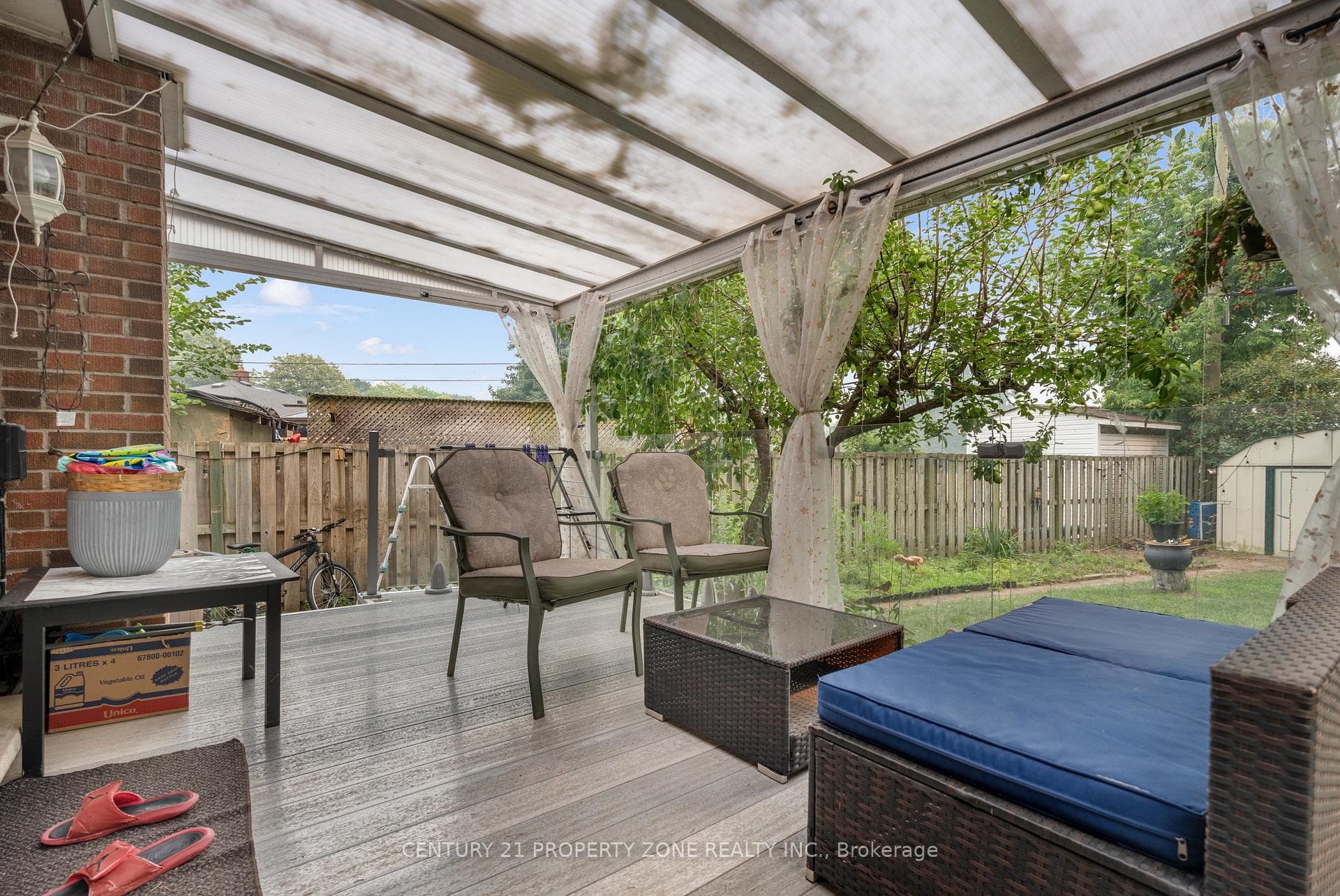 37 Laurentian Drive photo 24