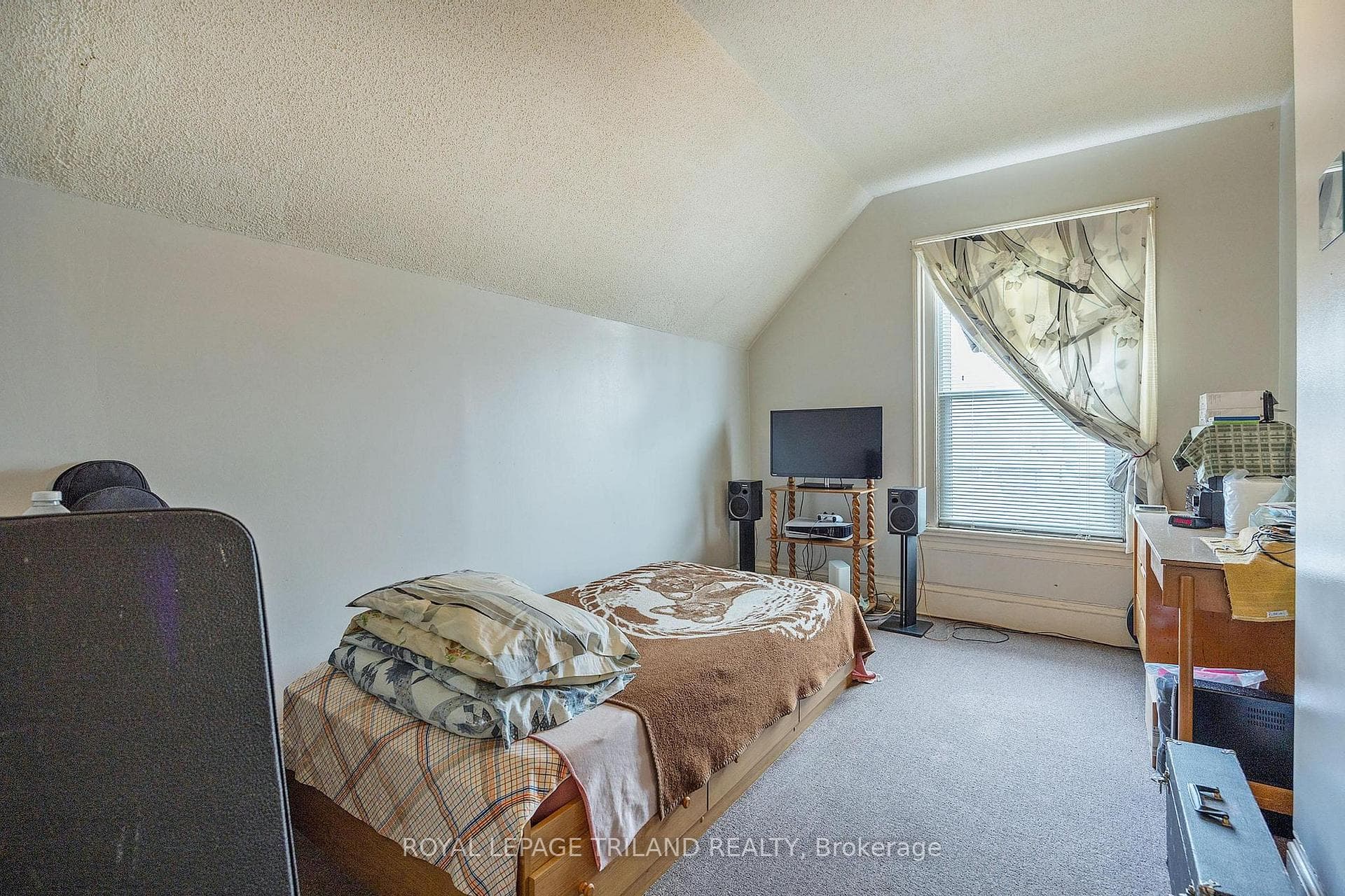 UPPER UNIT