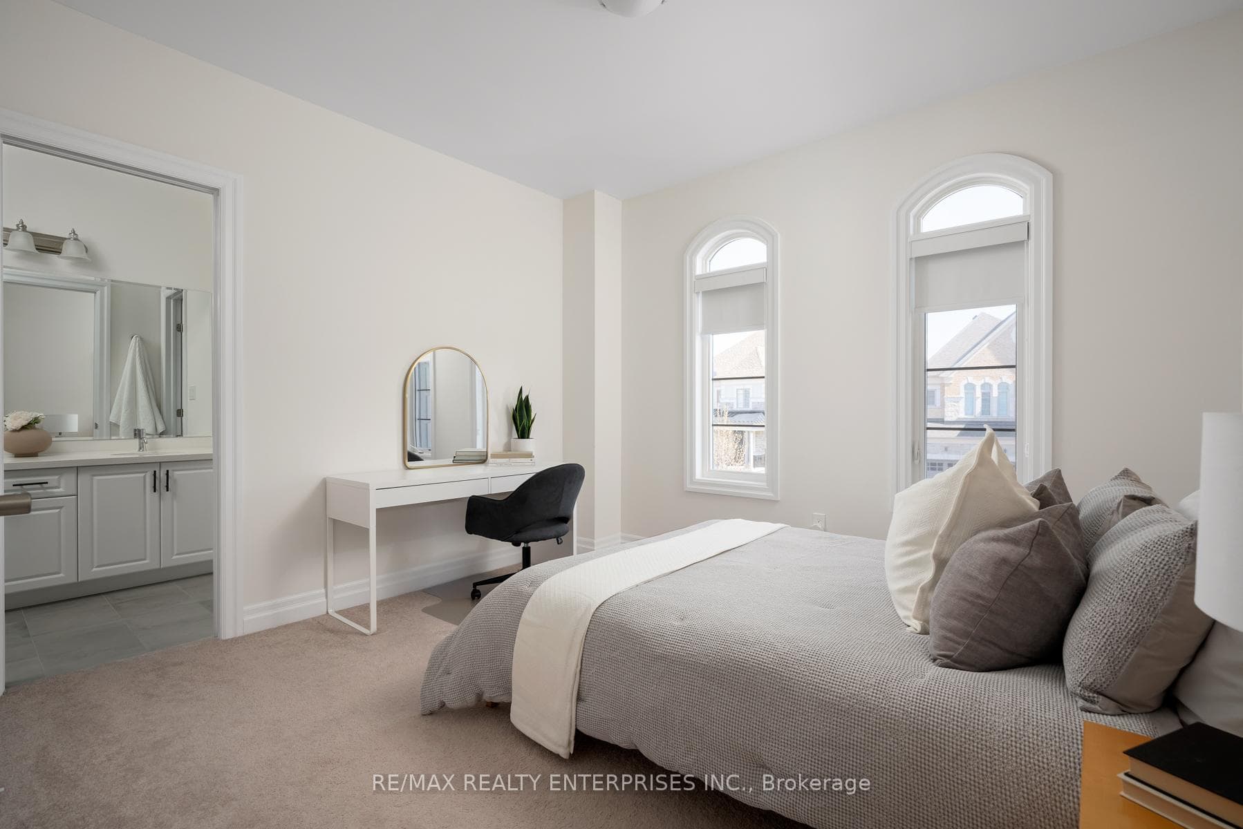 15 Botelho Circle photo 22