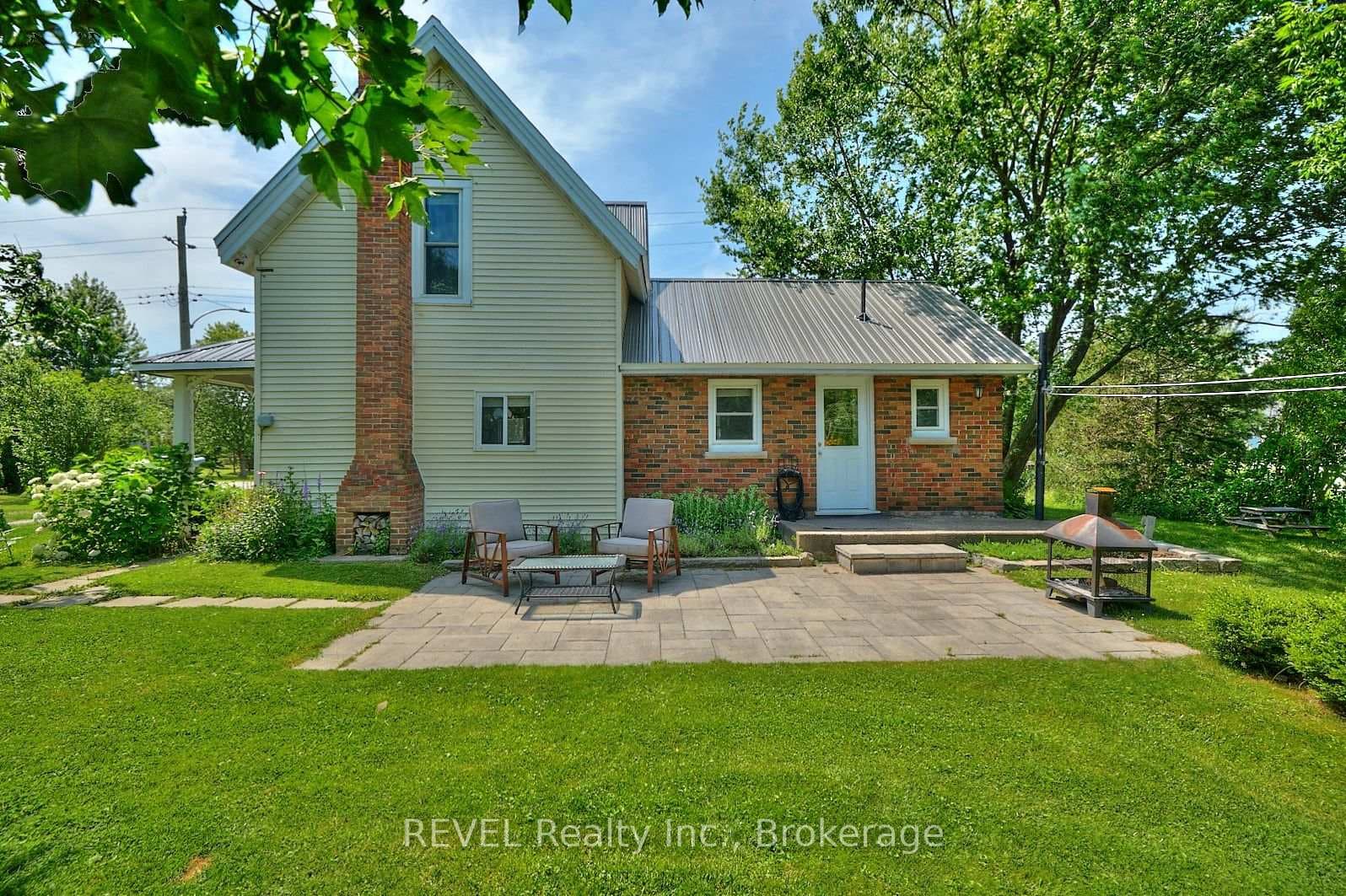 1819 Balfour Street photo 32