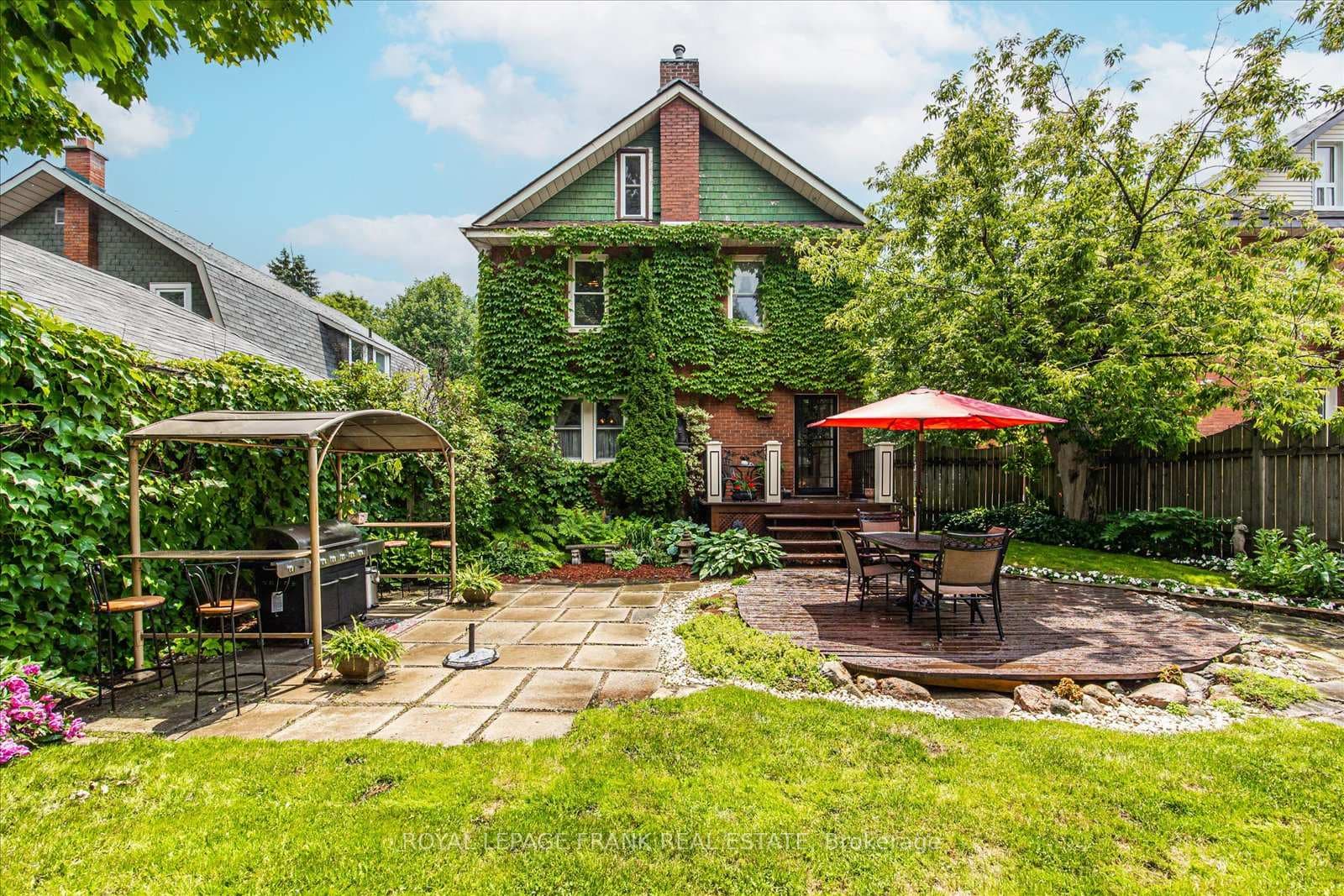290 Arthur Street photo 42