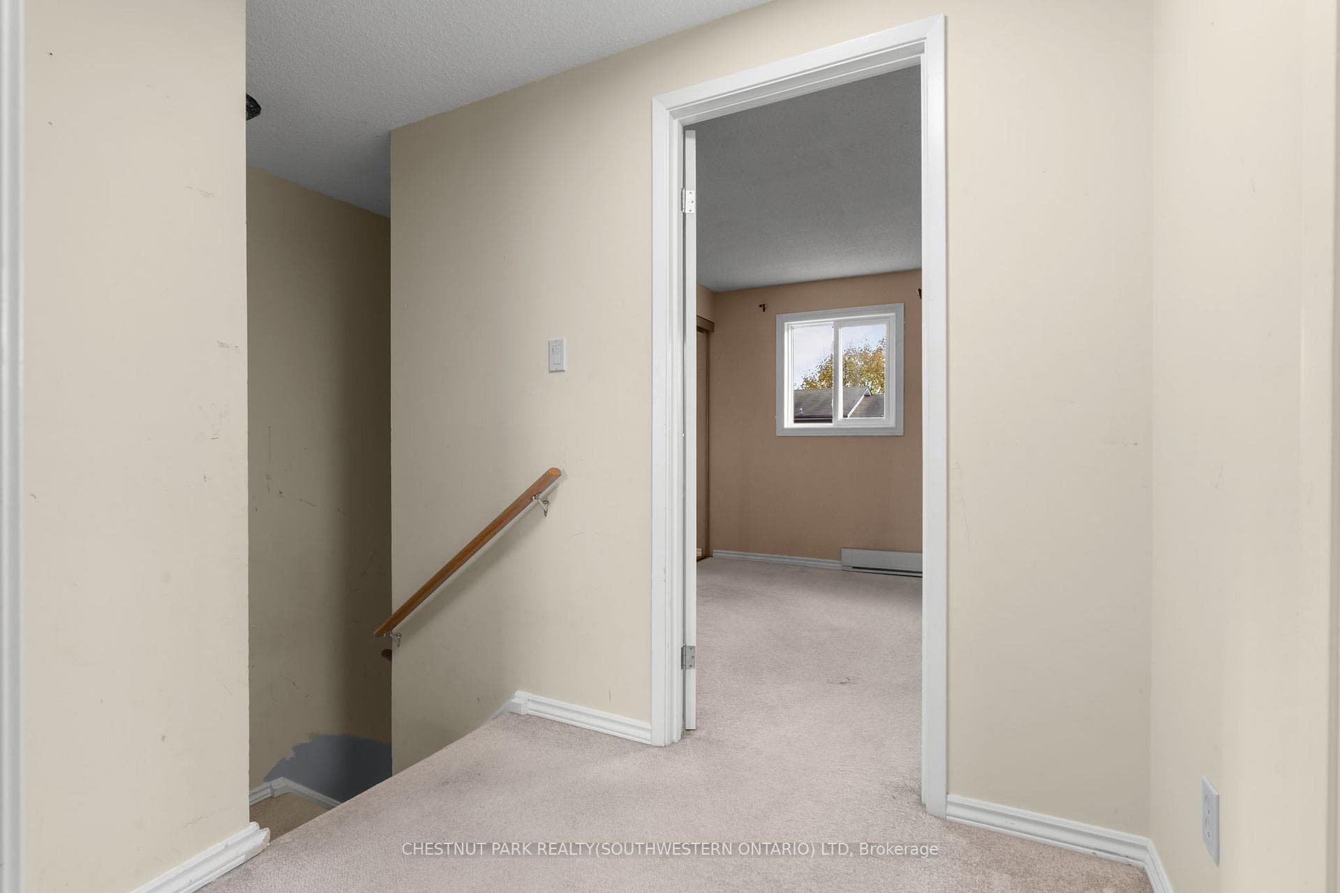 11 Parker Crescent photo 15