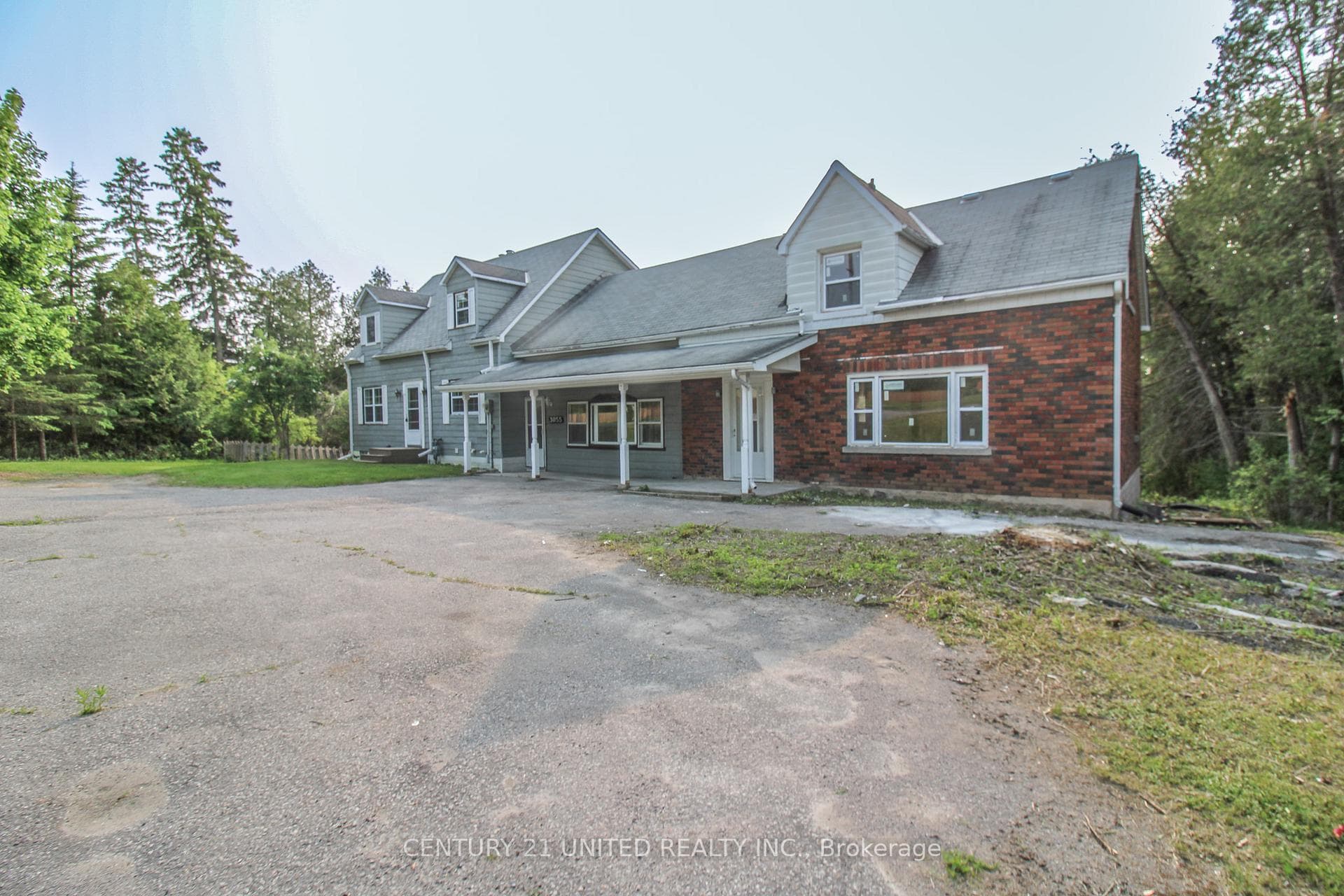 3055 Lakefield Road photo 2