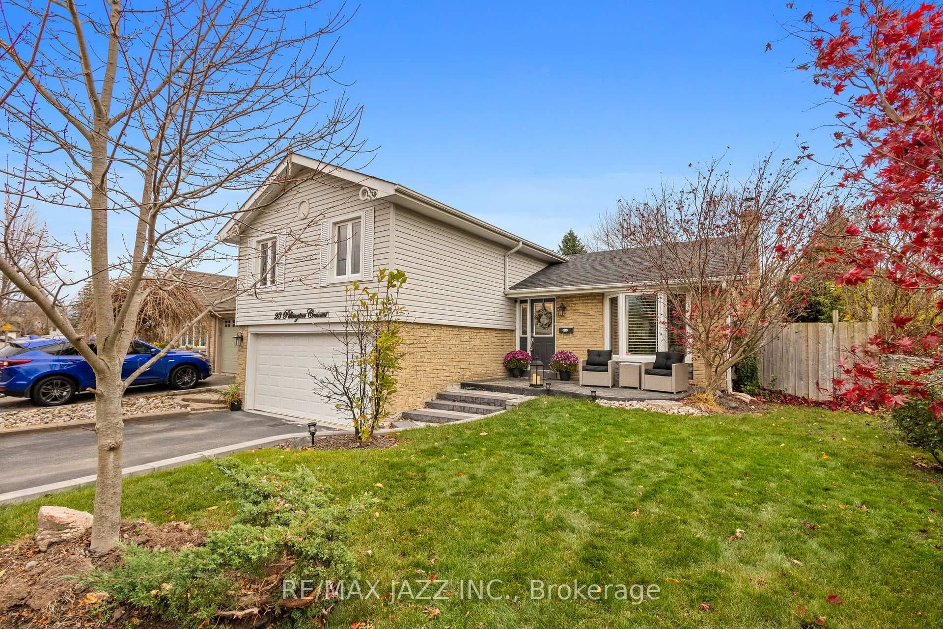 23 Pilkington Crescent photo 3