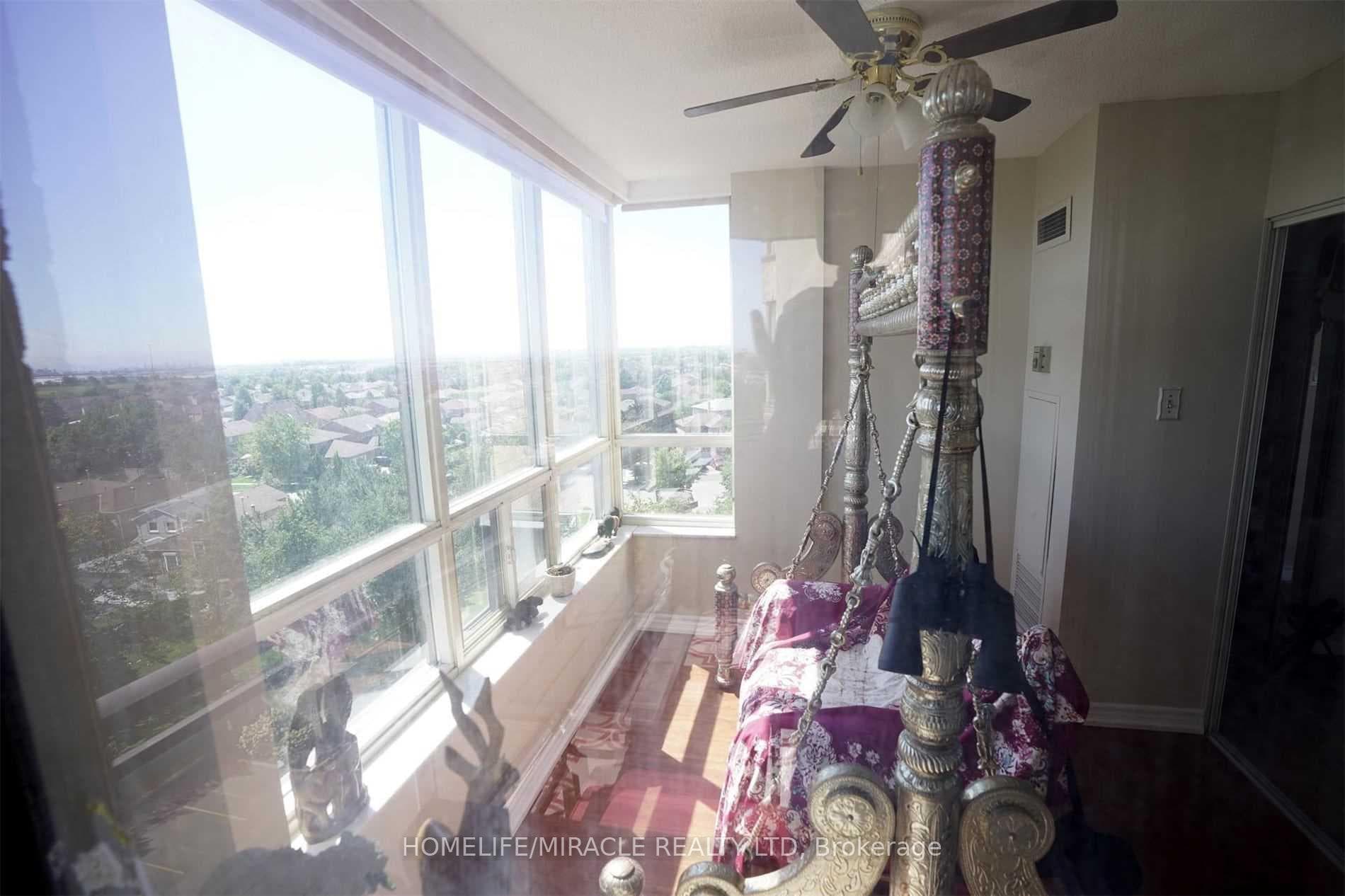 20 Cherrytree Drive Unit 712 photo 10
