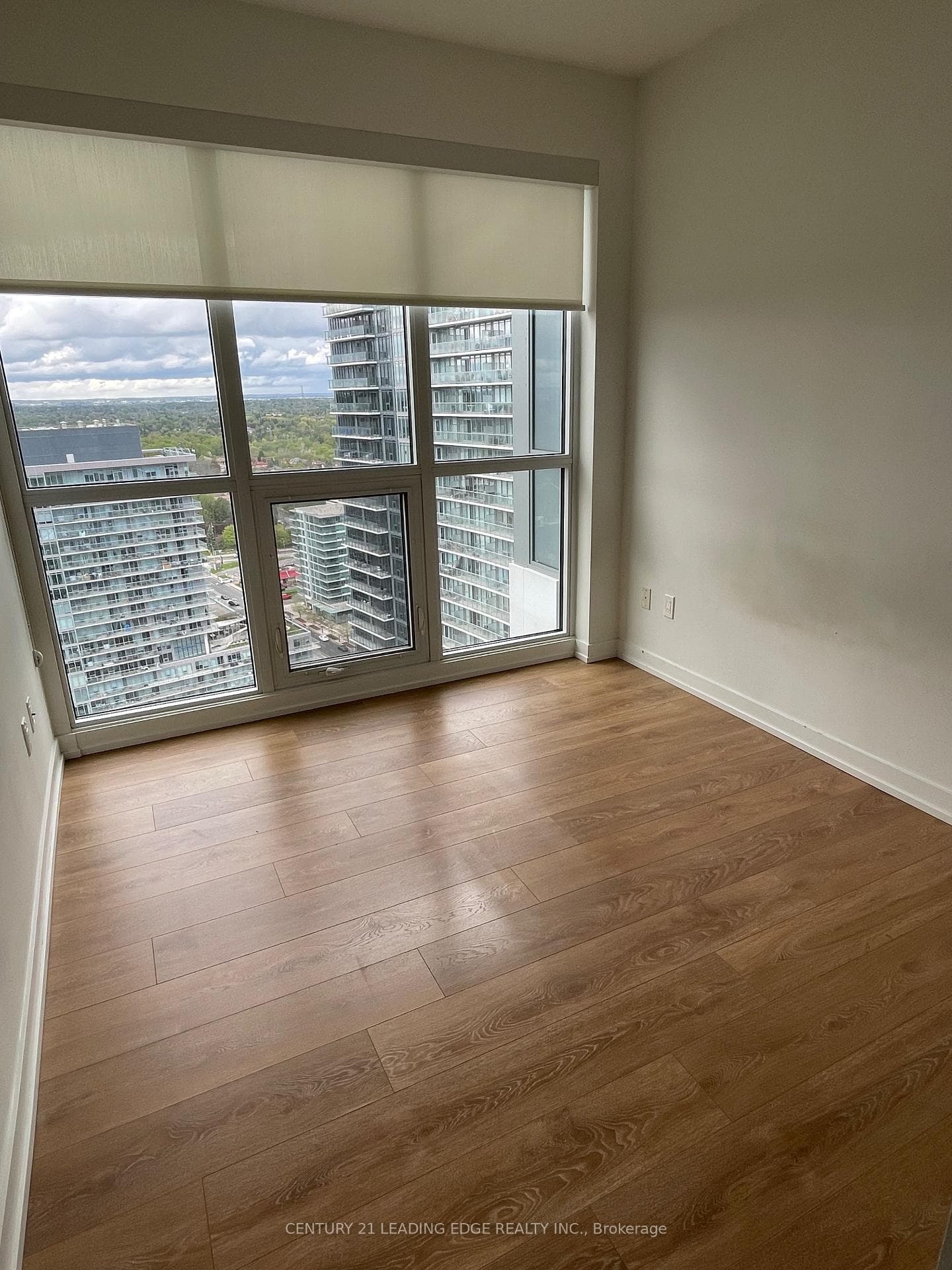 115 Mcmahon Drive Unit 2603 photo 15