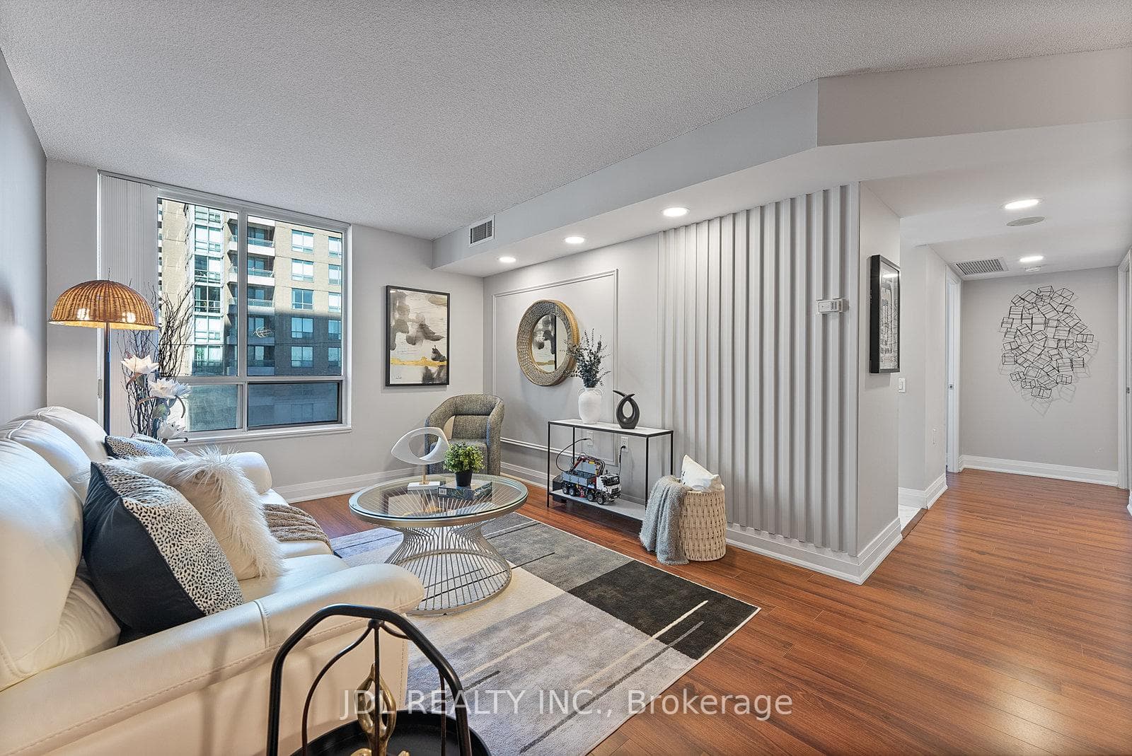 35 Finch Avenue Unit 605 photo 18