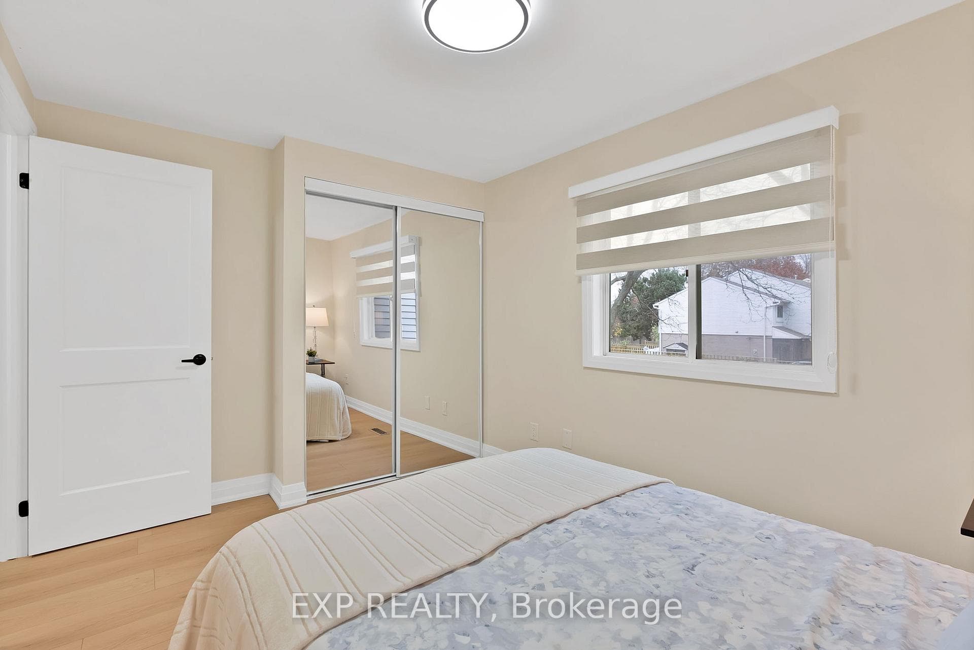 1037 Elizabeth Place photo 17