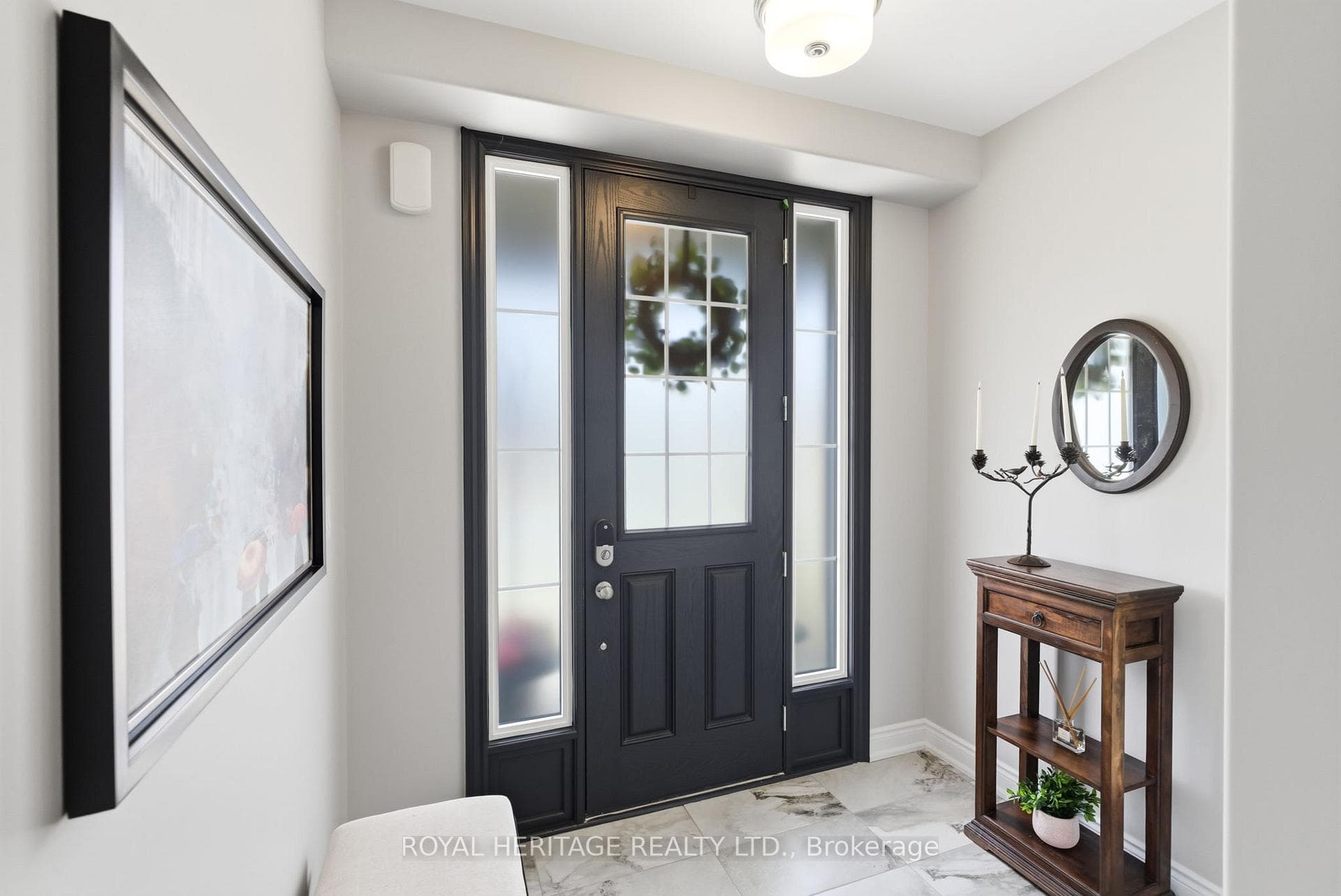 245 Strachan Street photo 4