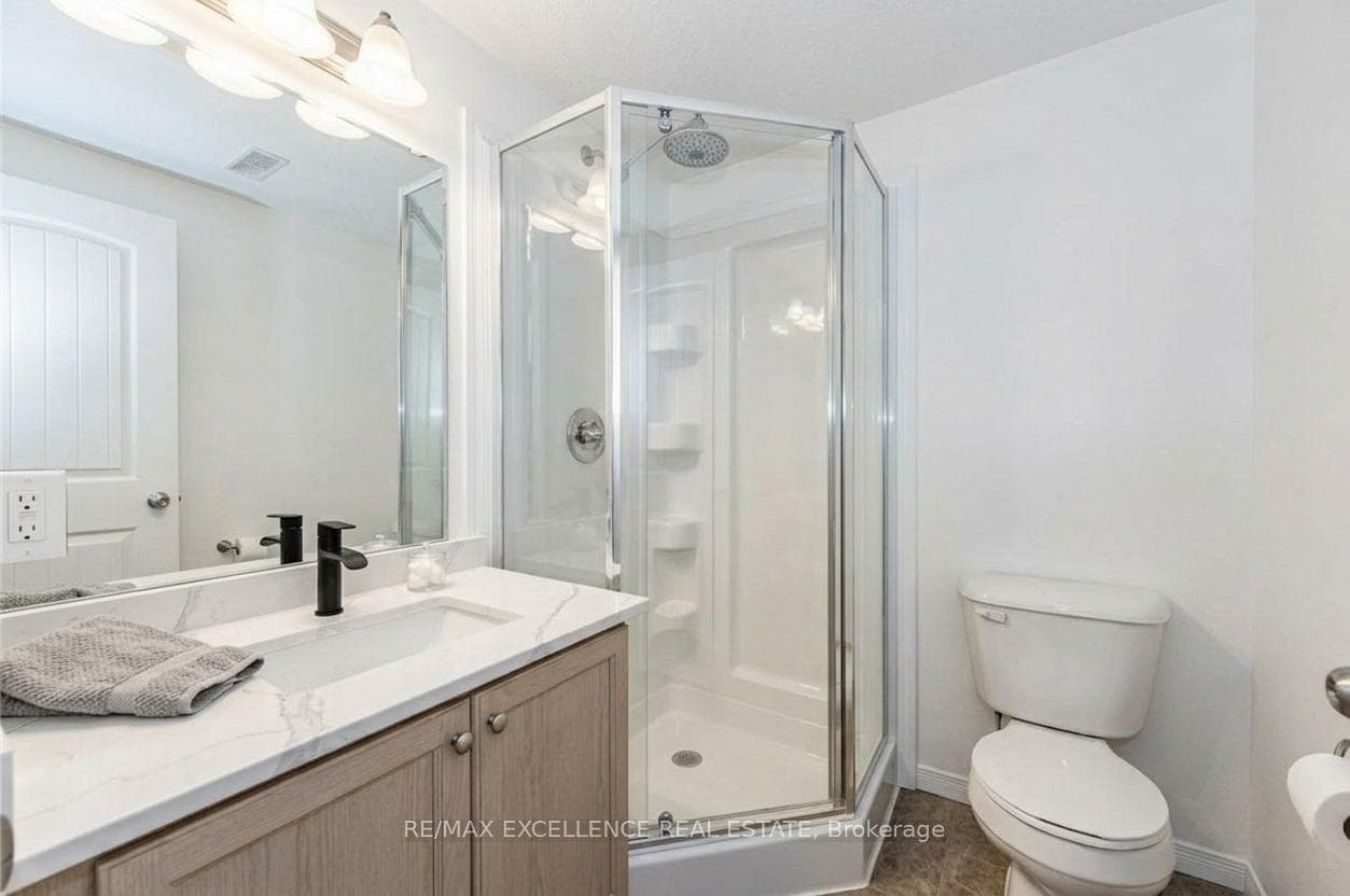 1460 Highland Road Unit 11A photo 10