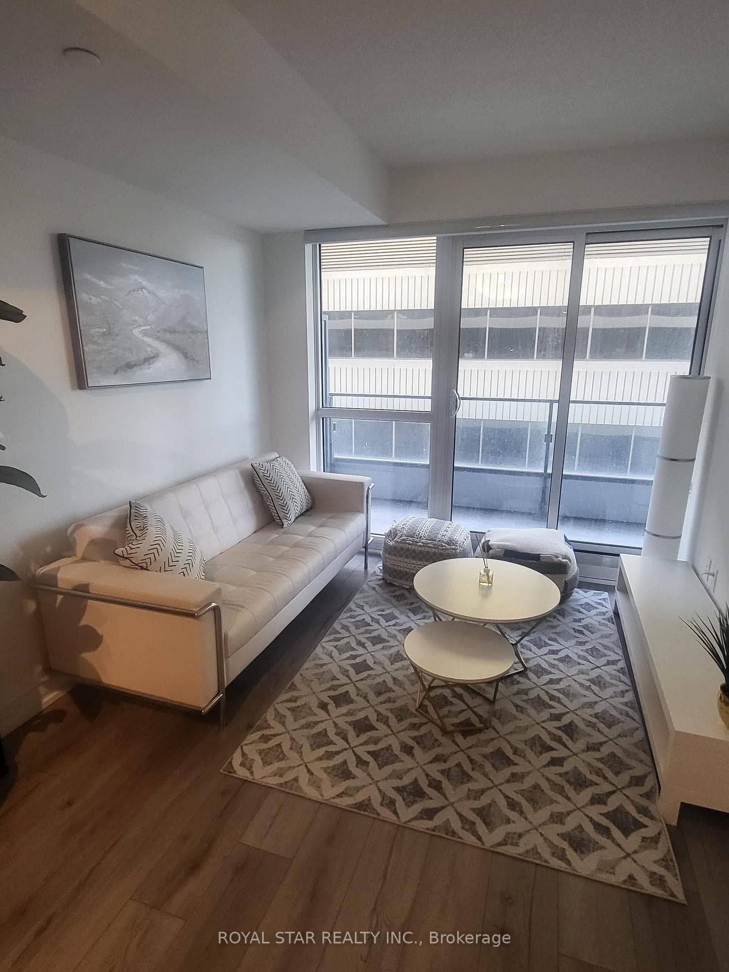 395 Bloor Street Unit 2104 photo 5
