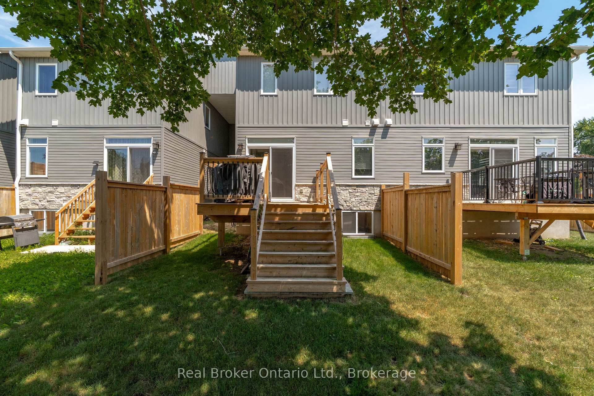 103 Stephenson Way photo 33