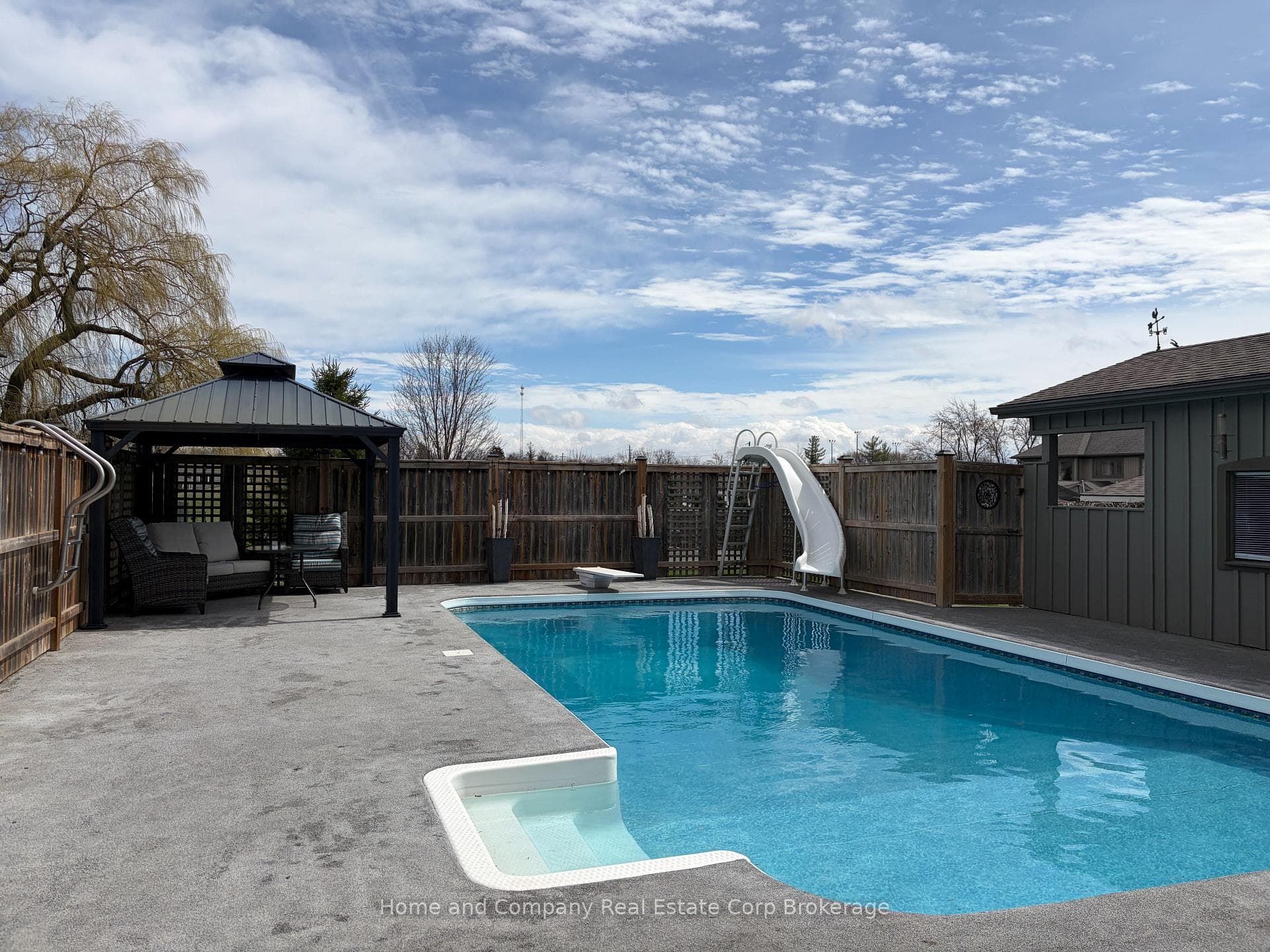 3981 James Street photo 31