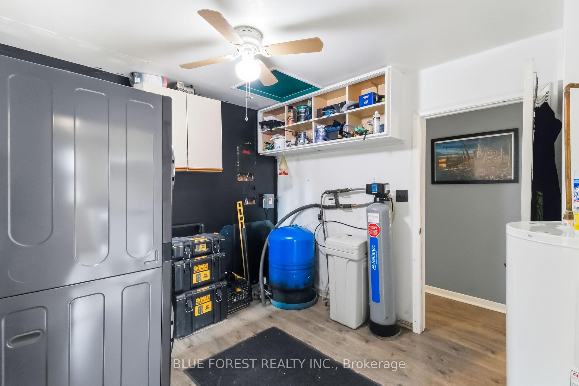 1376 Kostis Avenue photo 21