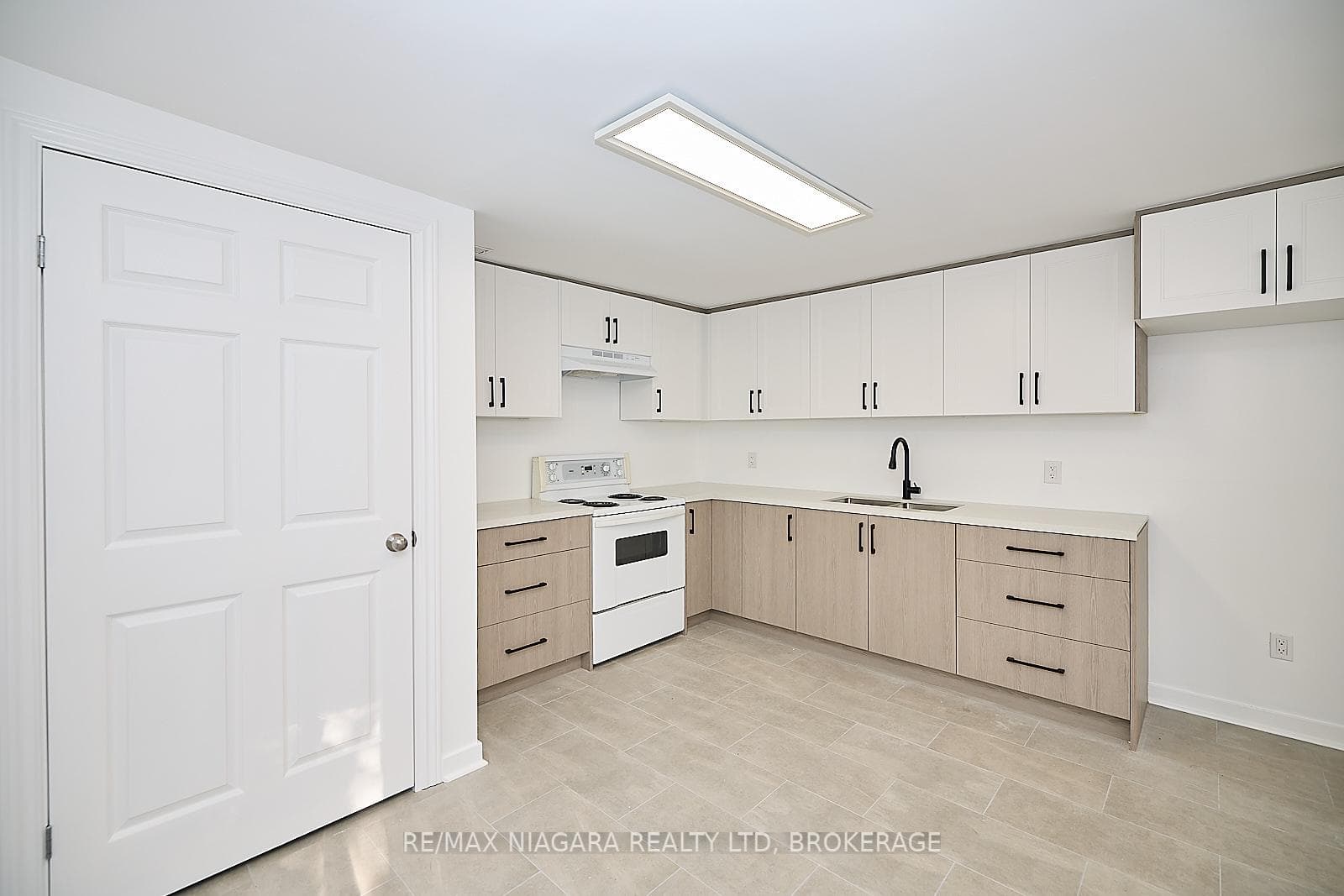 245 STANTON Street Unit 2 photo 4