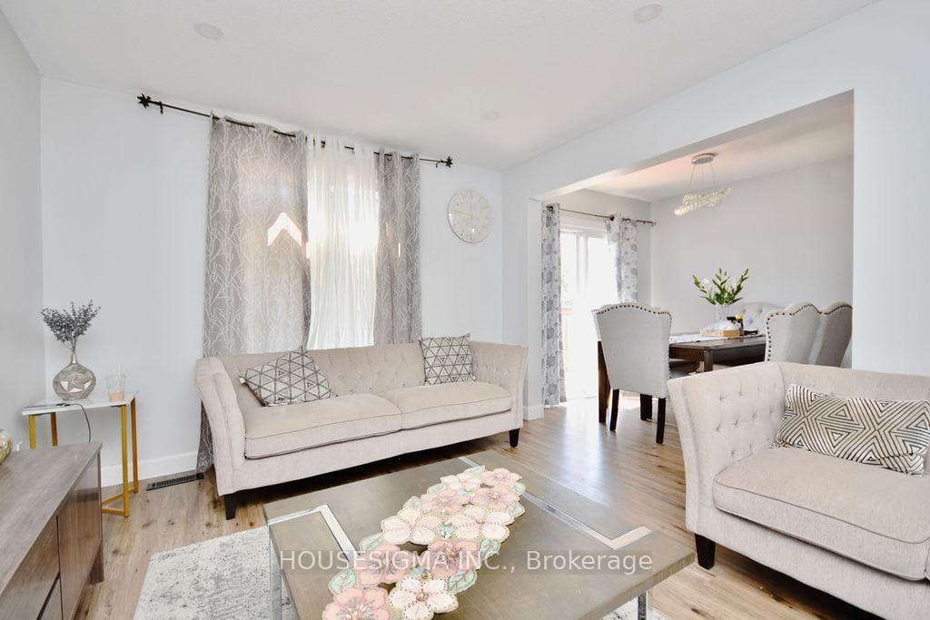 45 D'ambrosio Drive photo 9