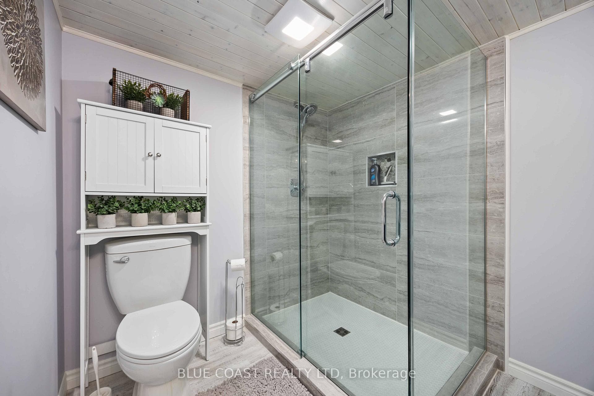 1260 Daley Avenue photo 26