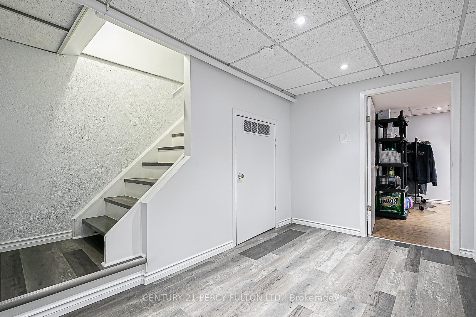 97 Baif Boulevard photo 30