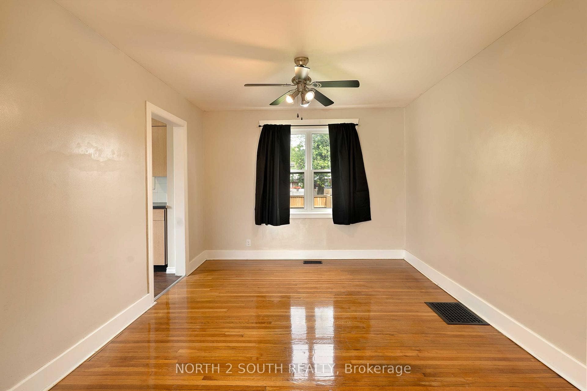 1604 Bruce Avenue photo 10