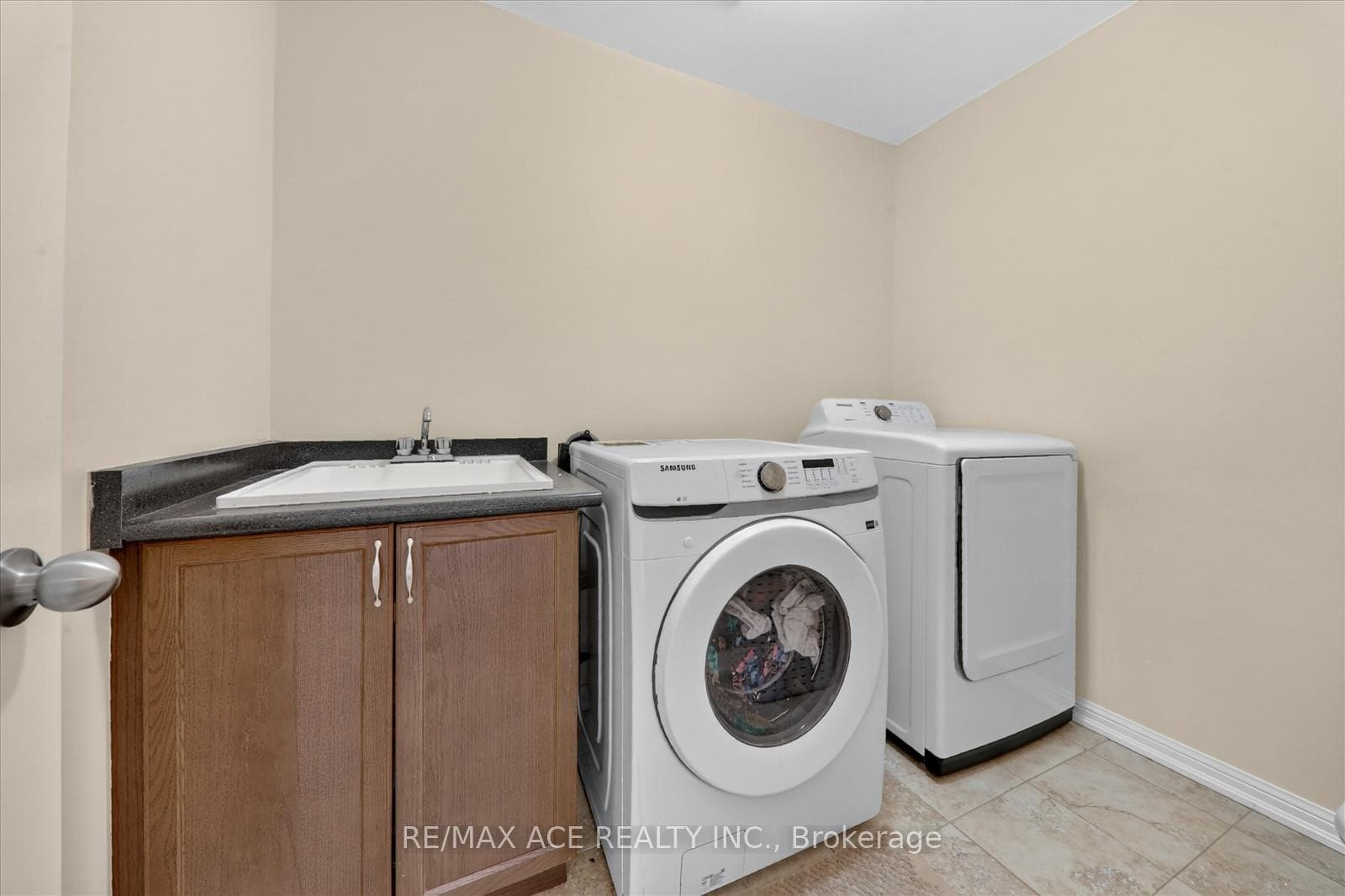 28 Hurst Drive photo 30