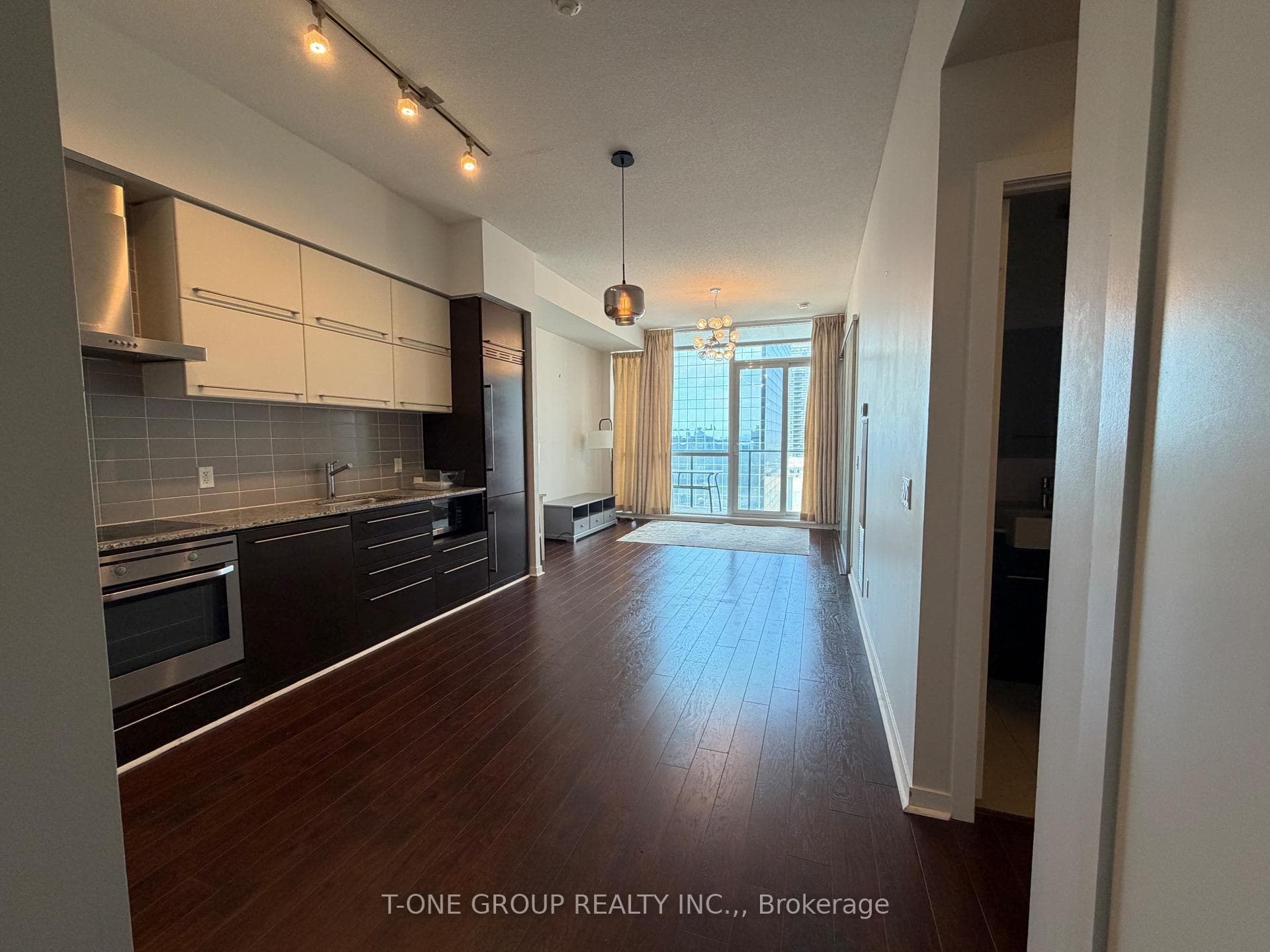 770 Bay Street Unit 2304 photo 2
