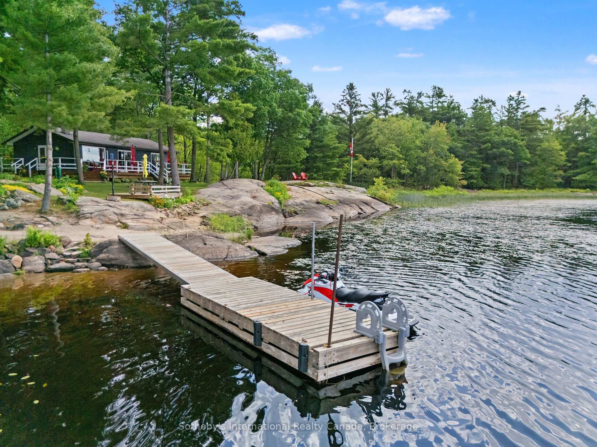 834 Eastshore Road photo 2
