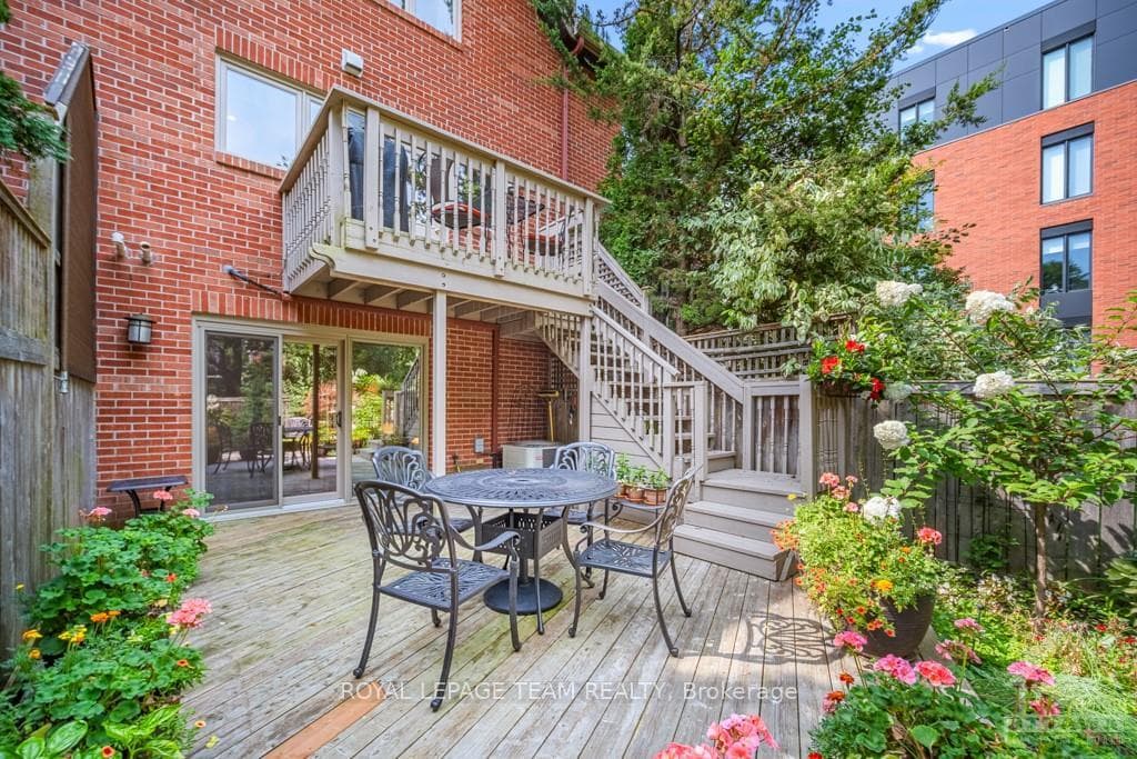288 CRICHTON Street photo 27