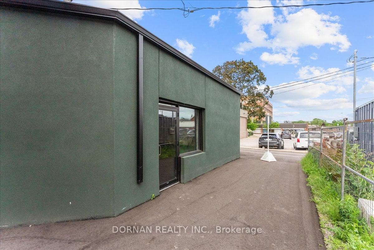 103 Dundas Street Unit C (REAR) photo 5