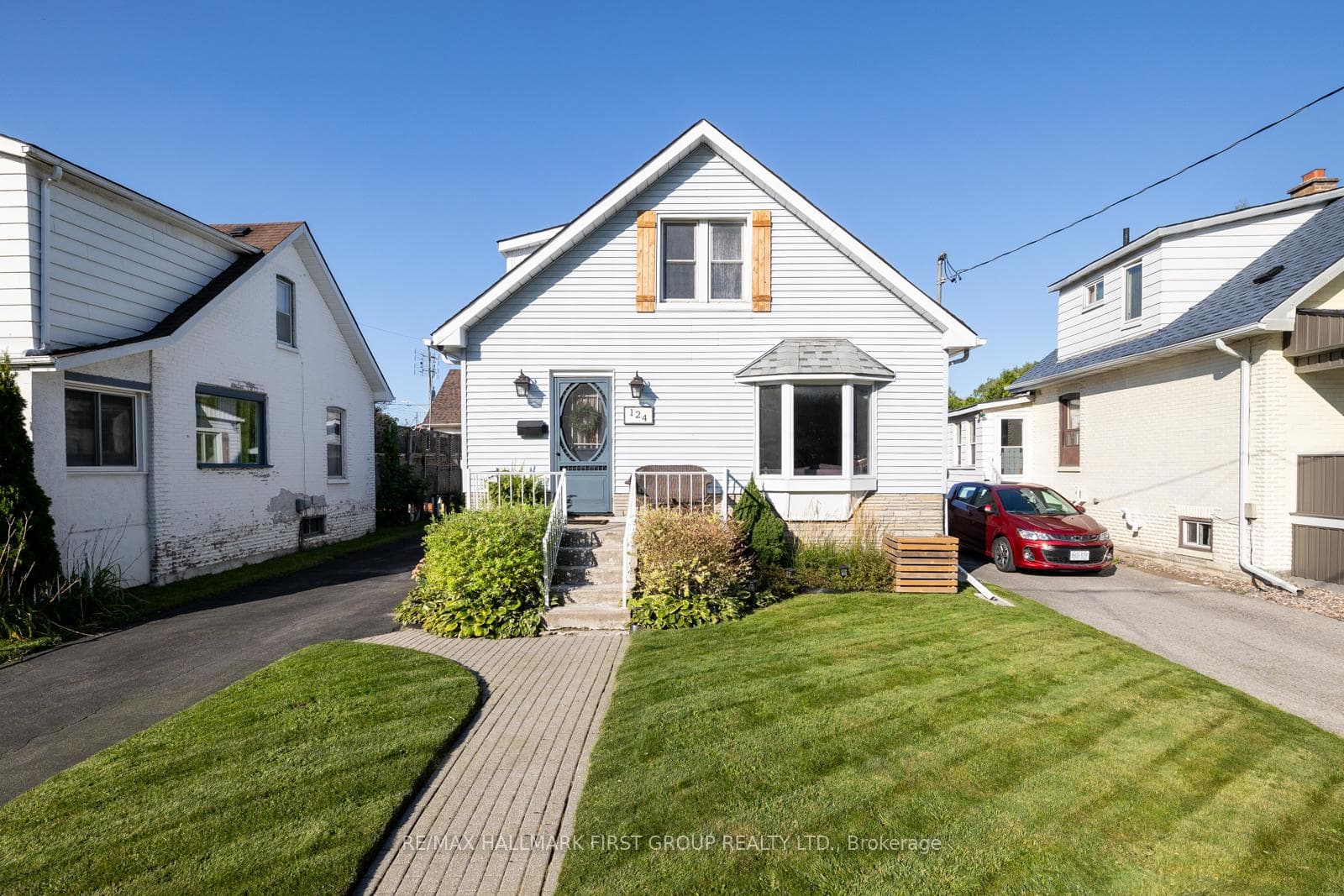 124 Burk Street photo 4