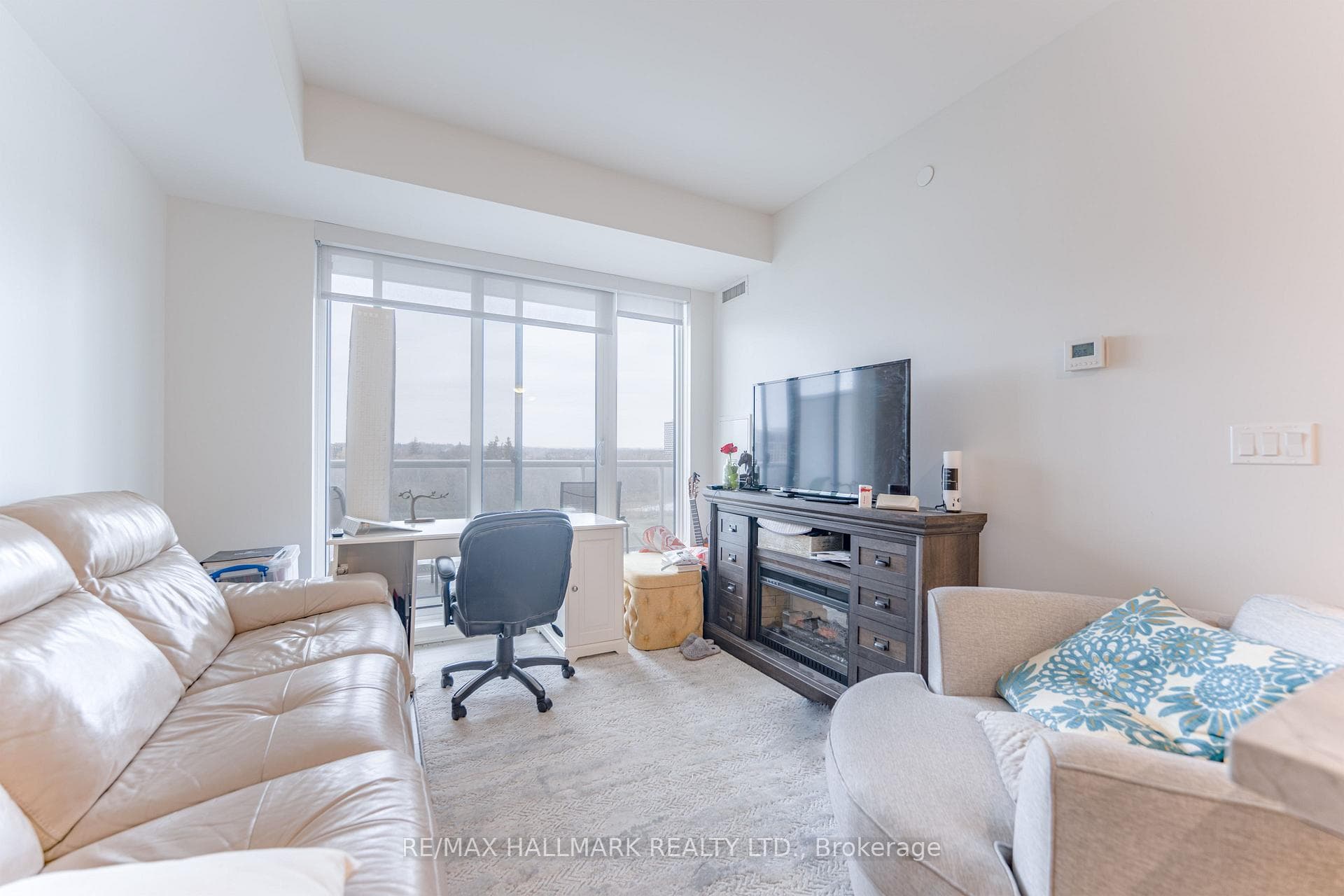 10 Rouge Valley Drive Unit 525A photo 4