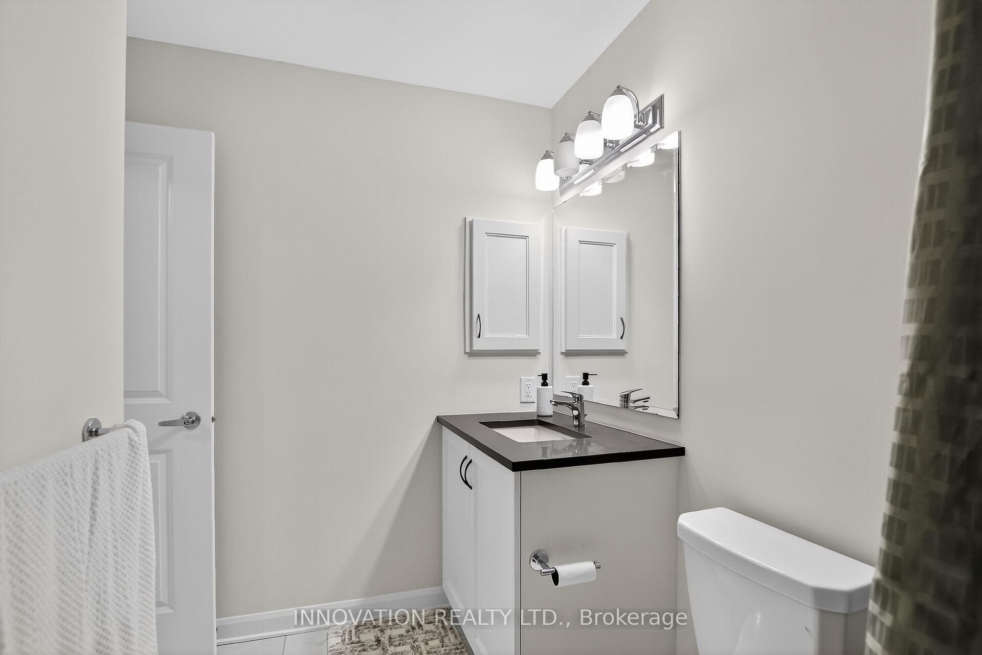 205 Attwell Private photo 29