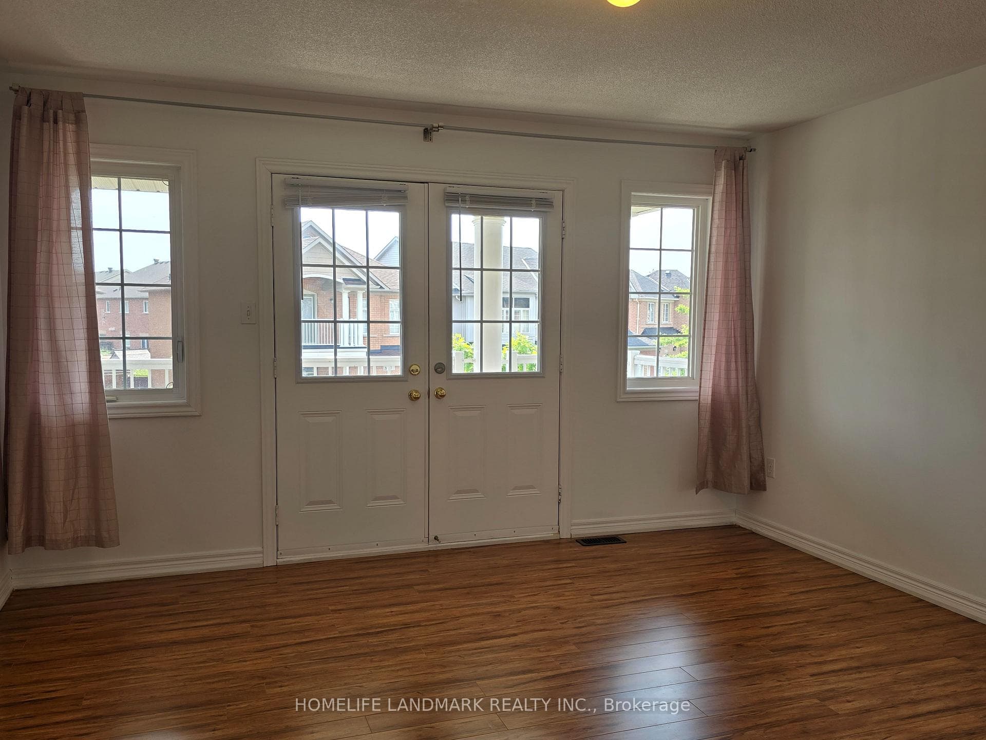 12 Dovetail Drive photo 14
