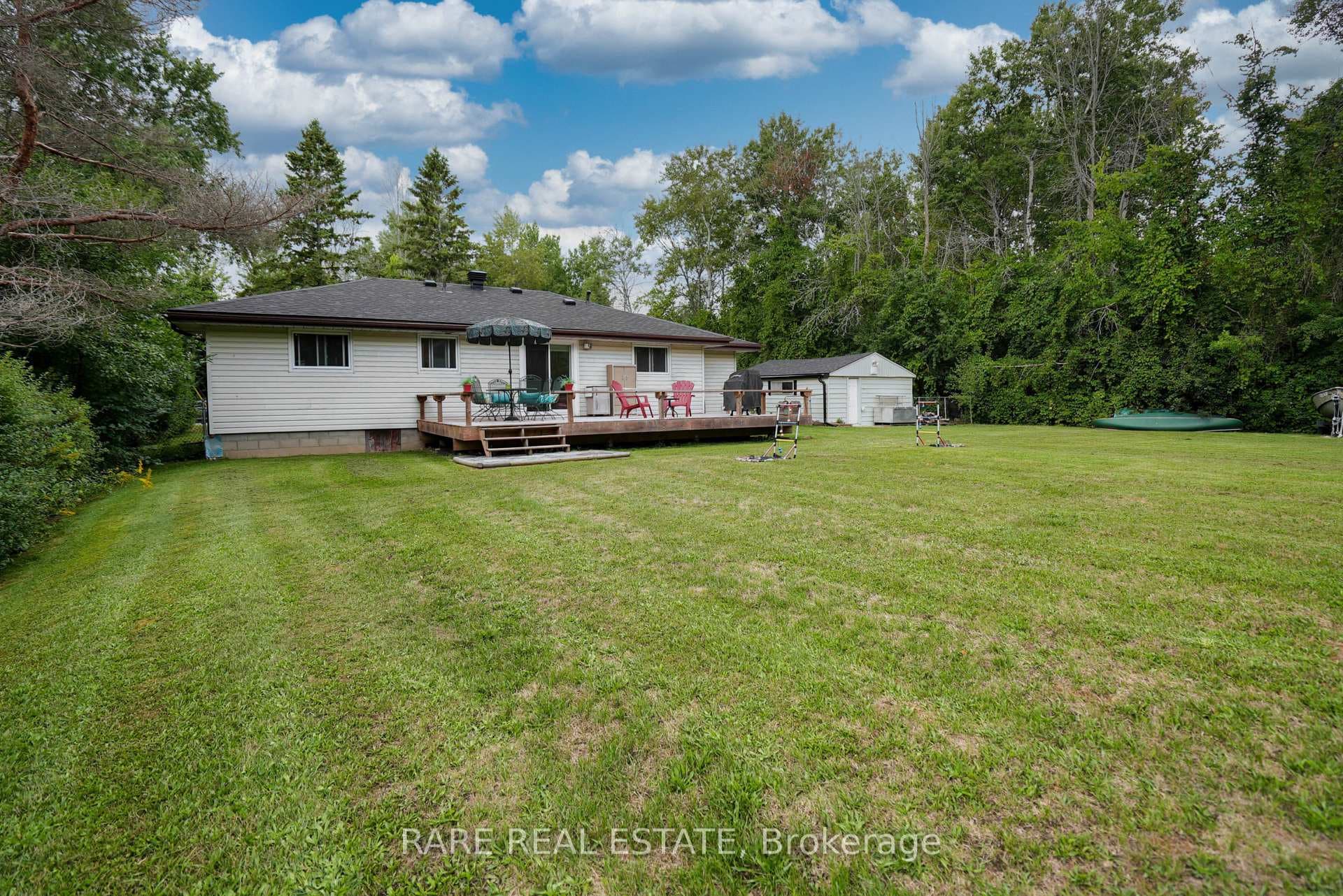 1121 Ferrier Avenue photo 42