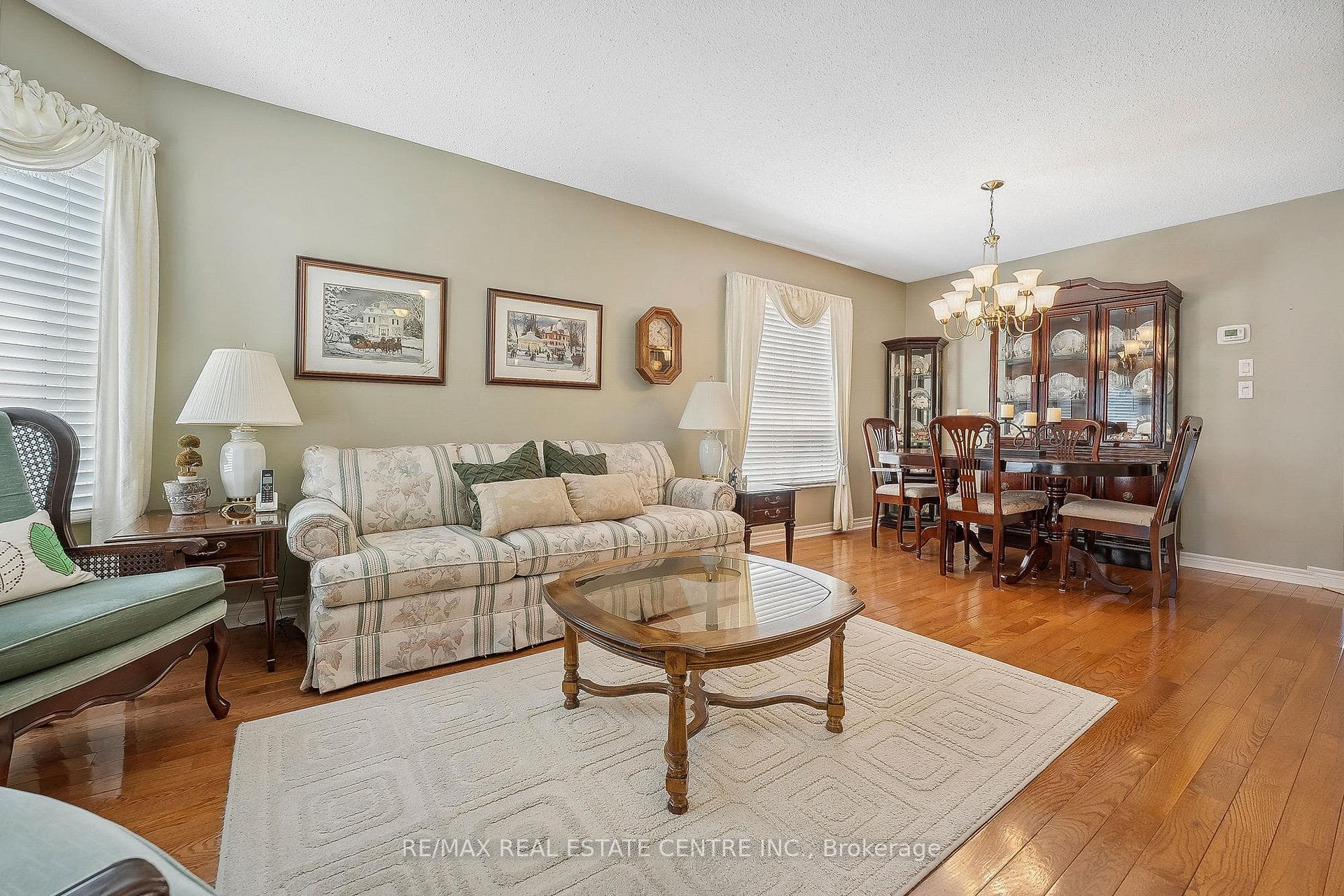 44 Royal Valley Drive photo 10