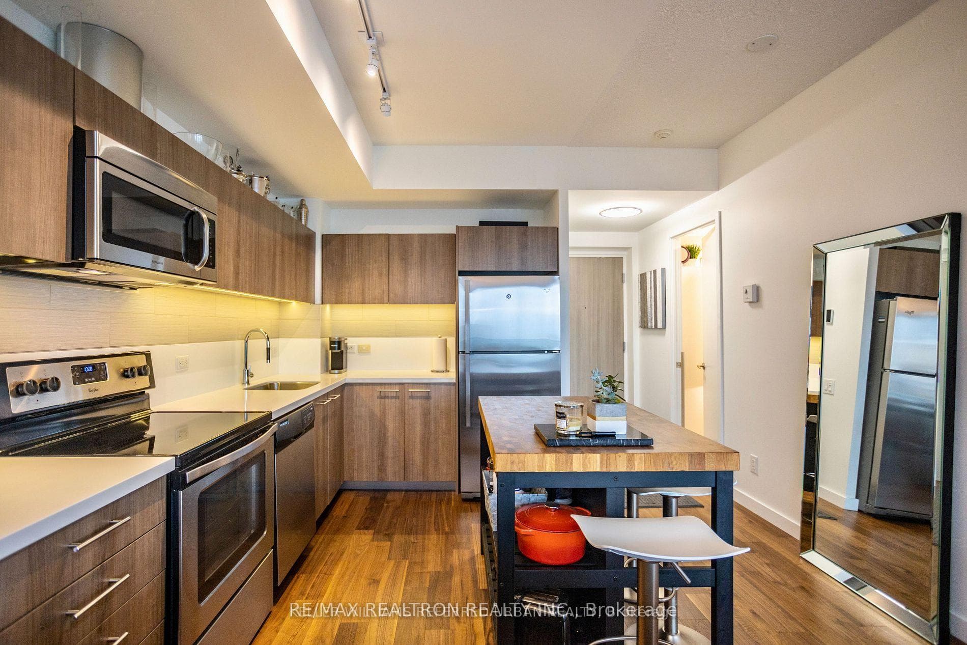 70 Distillery Lane Unit 2201 photo 10