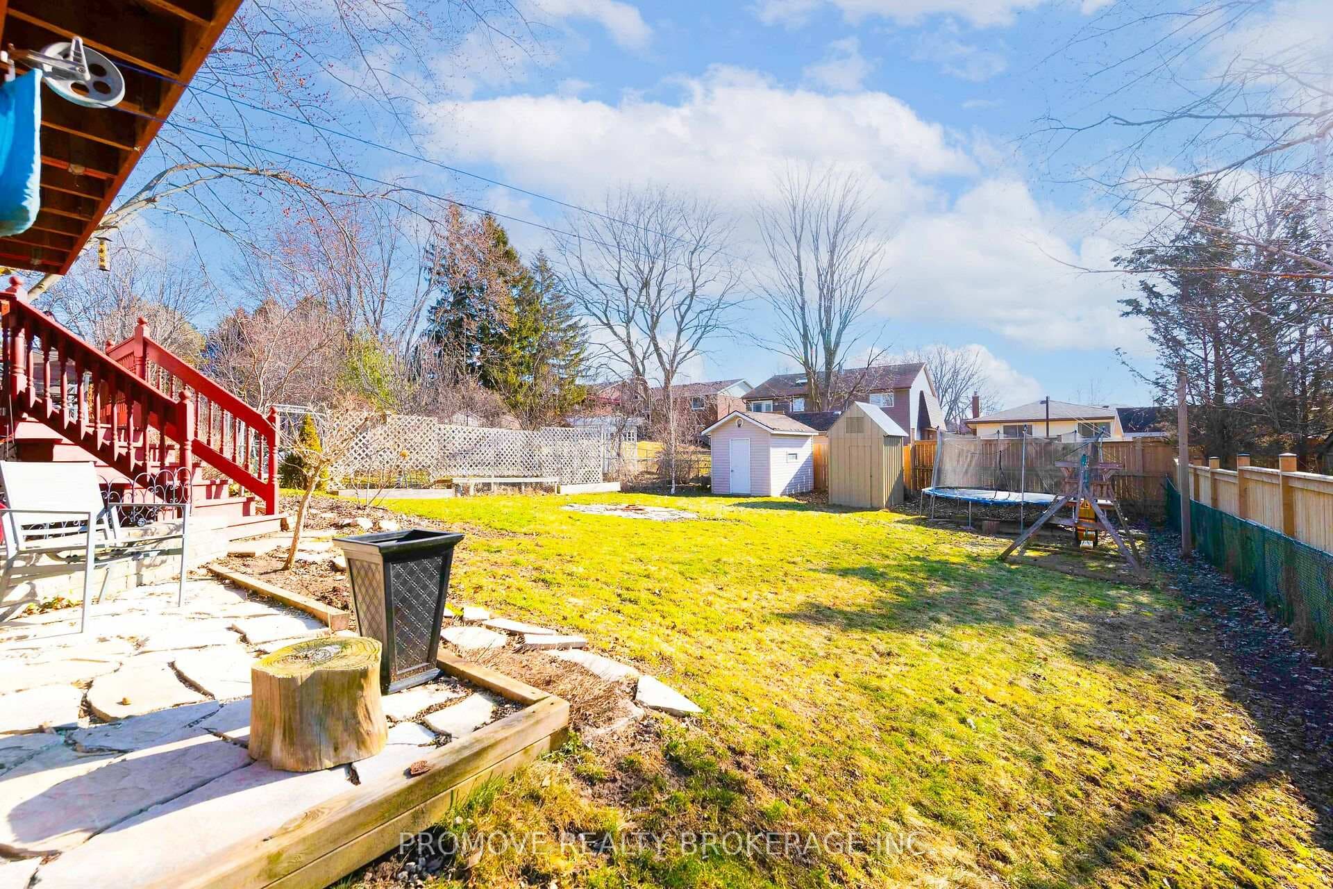 588 Willow Road photo 34