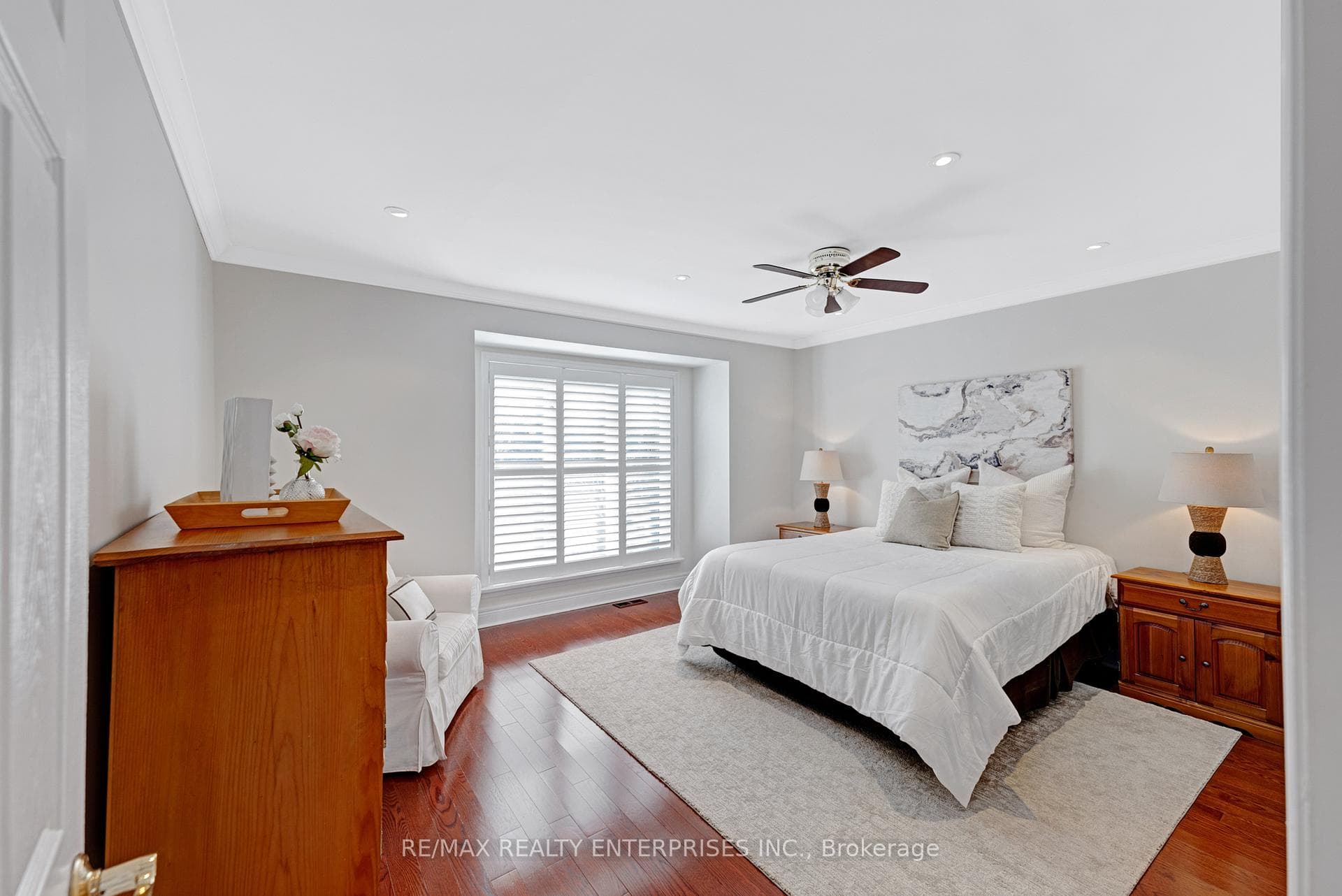 1255 Lorne Park Road photo 13
