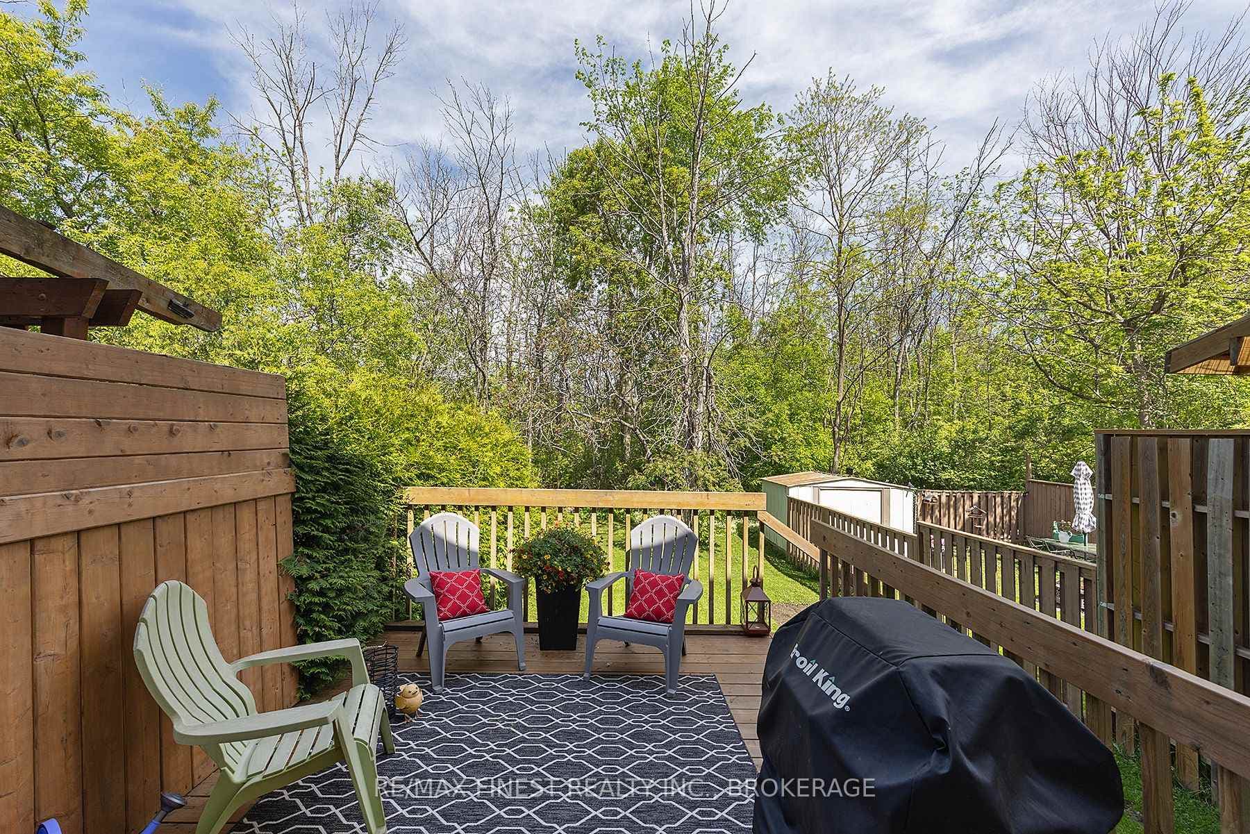 546 Garden Street photo 5
