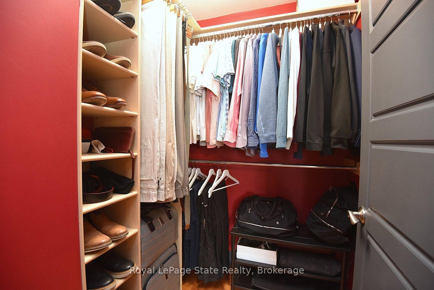 105 Overdale Avenue photo 46